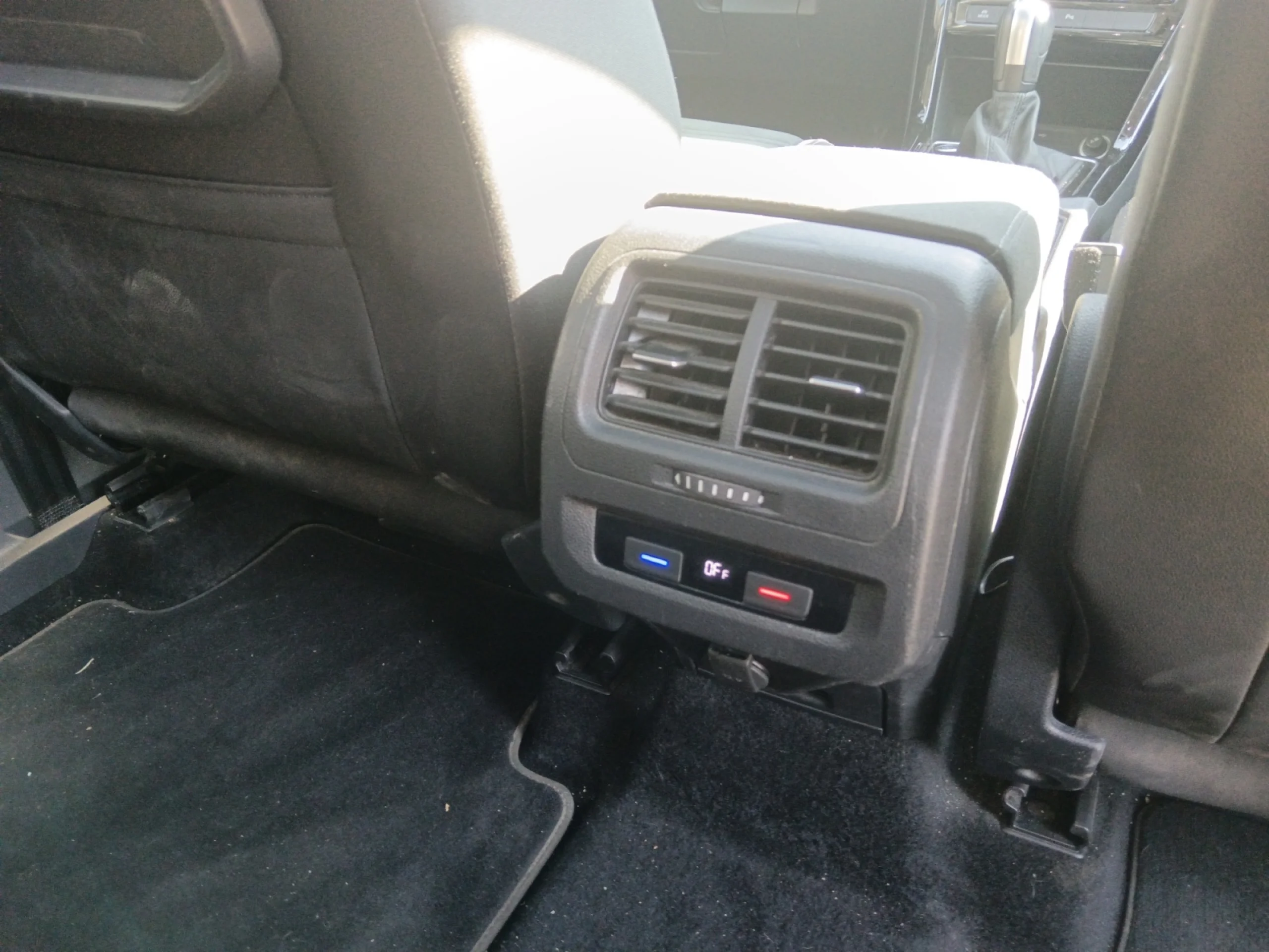 VOLKSWAGEN TOURAN SPORT 2.0 TDI 110KW (150CV) DSG - Foto 15