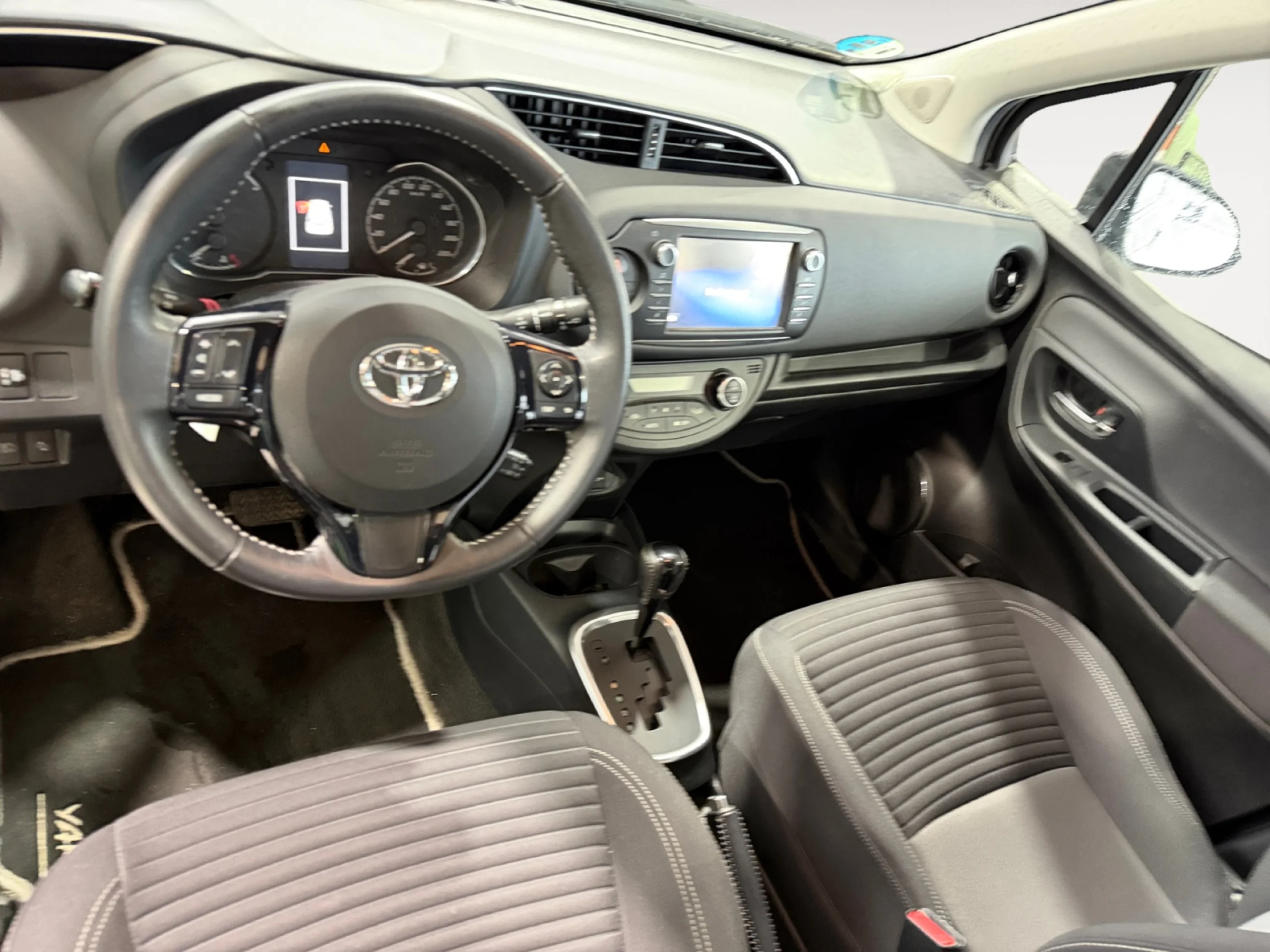 TOYOTA Yaris TOYOTA YARIS HYBRID - Foto 4