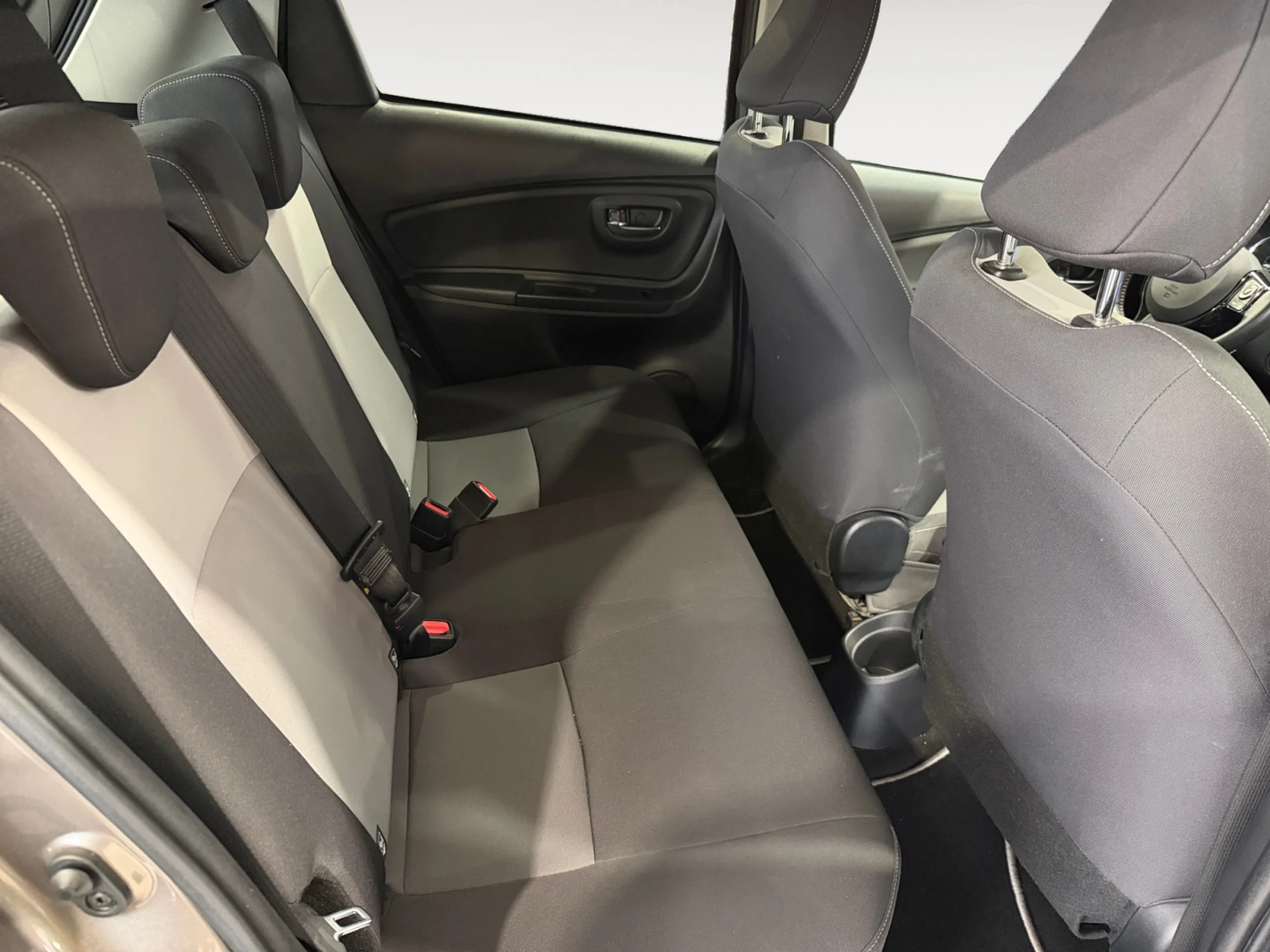 TOYOTA Yaris TOYOTA YARIS HYBRID - Foto 6