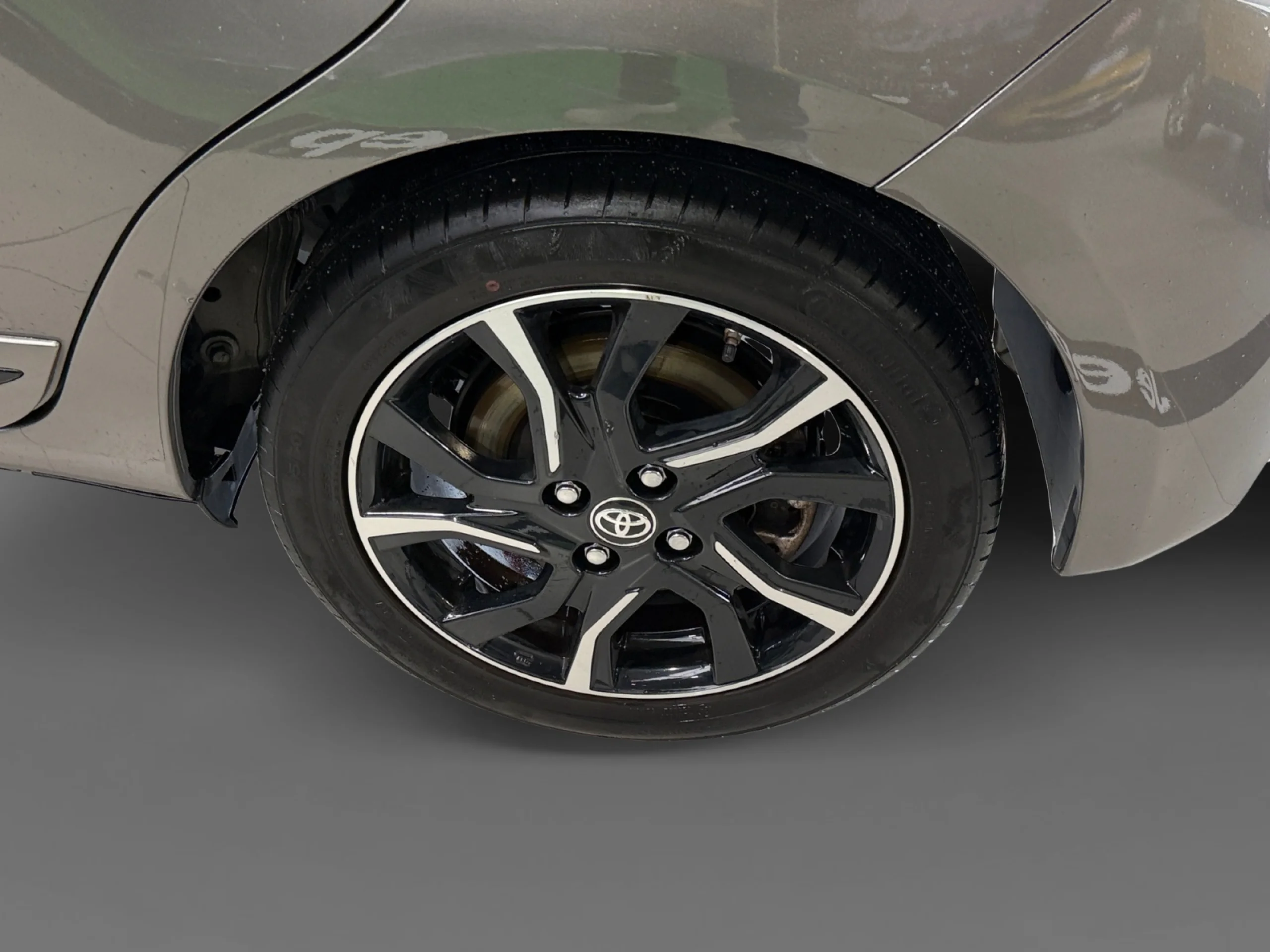 TOYOTA Yaris TOYOTA YARIS HYBRID - Foto 8