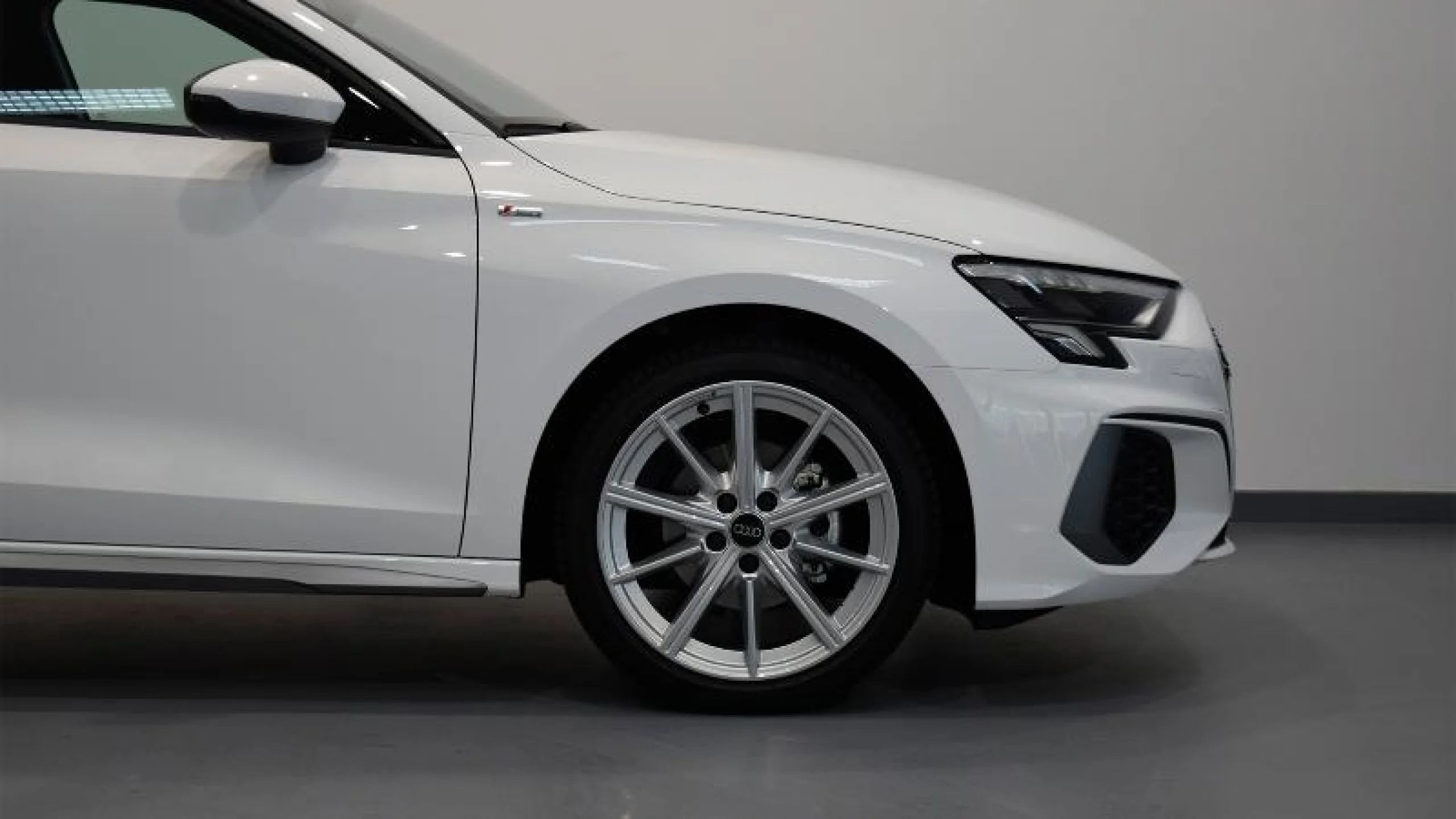 AUDI A3 SPORTBACK S LINE 30 TFSI 81KW S TRONIC - Foto 8