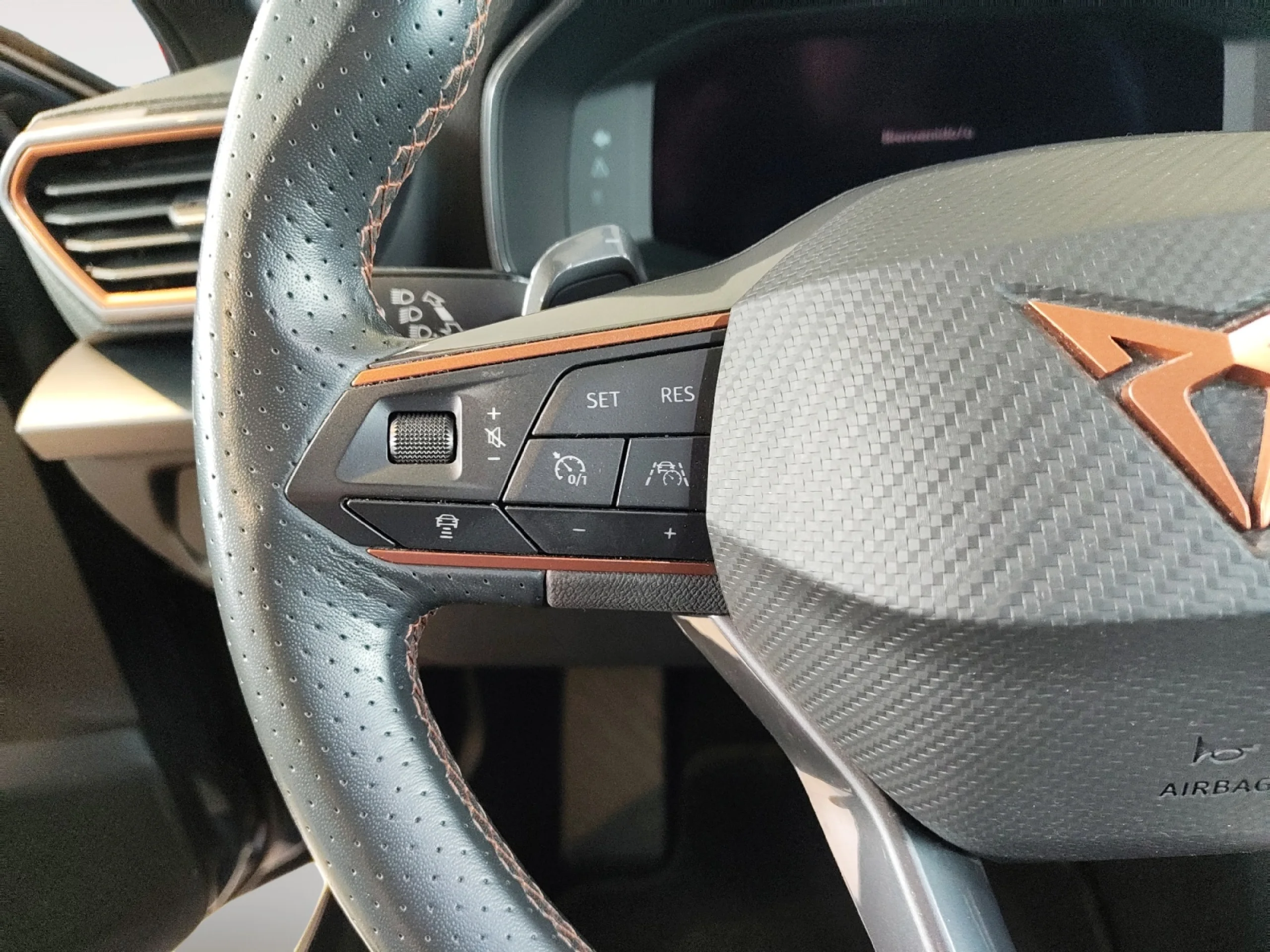 CUPRA LEON 1.5 ETSI 110KW (150CV) DSG - Foto 11