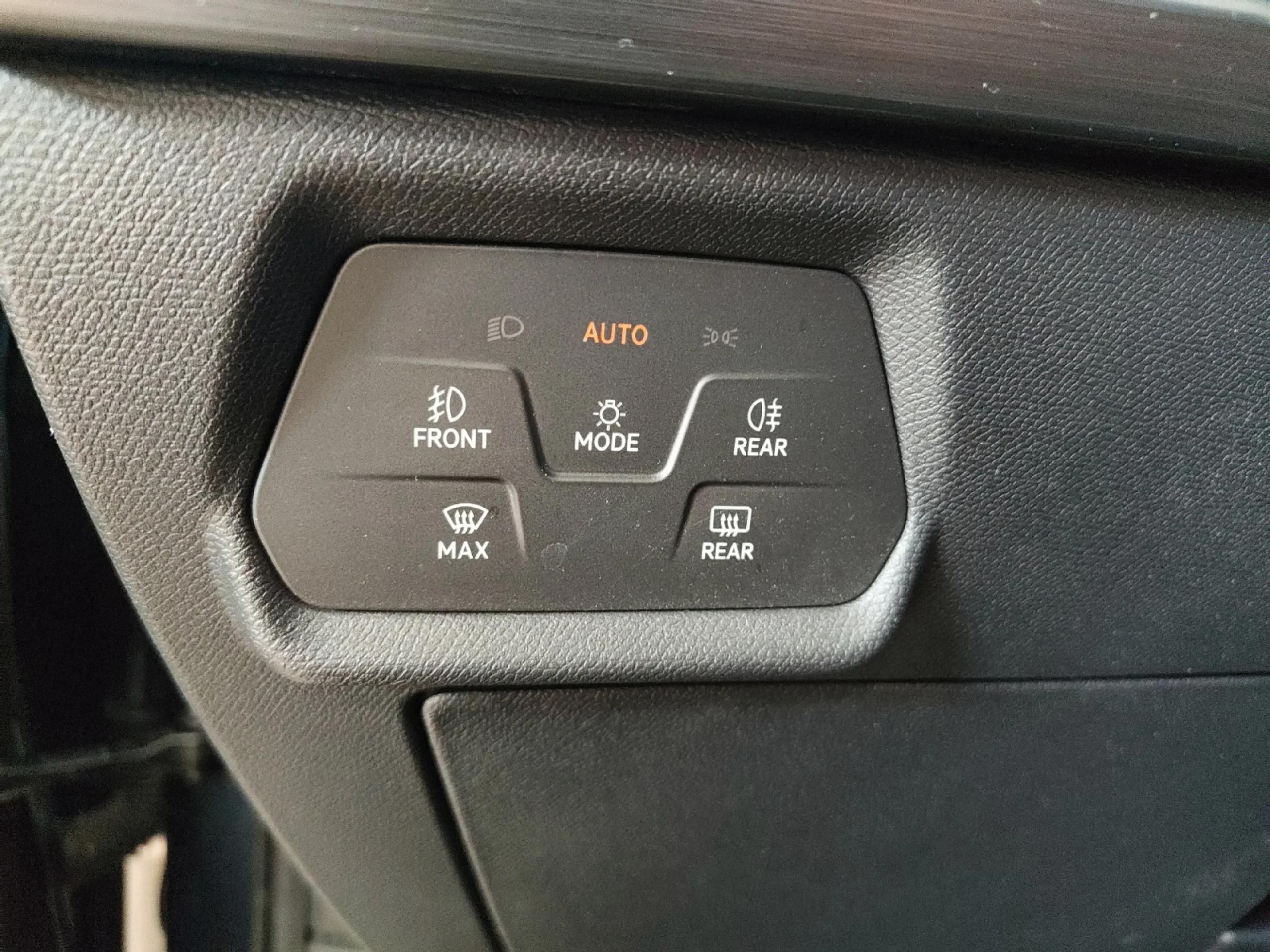 CUPRA LEON 1.5 ETSI 110KW (150CV) DSG - Foto 14
