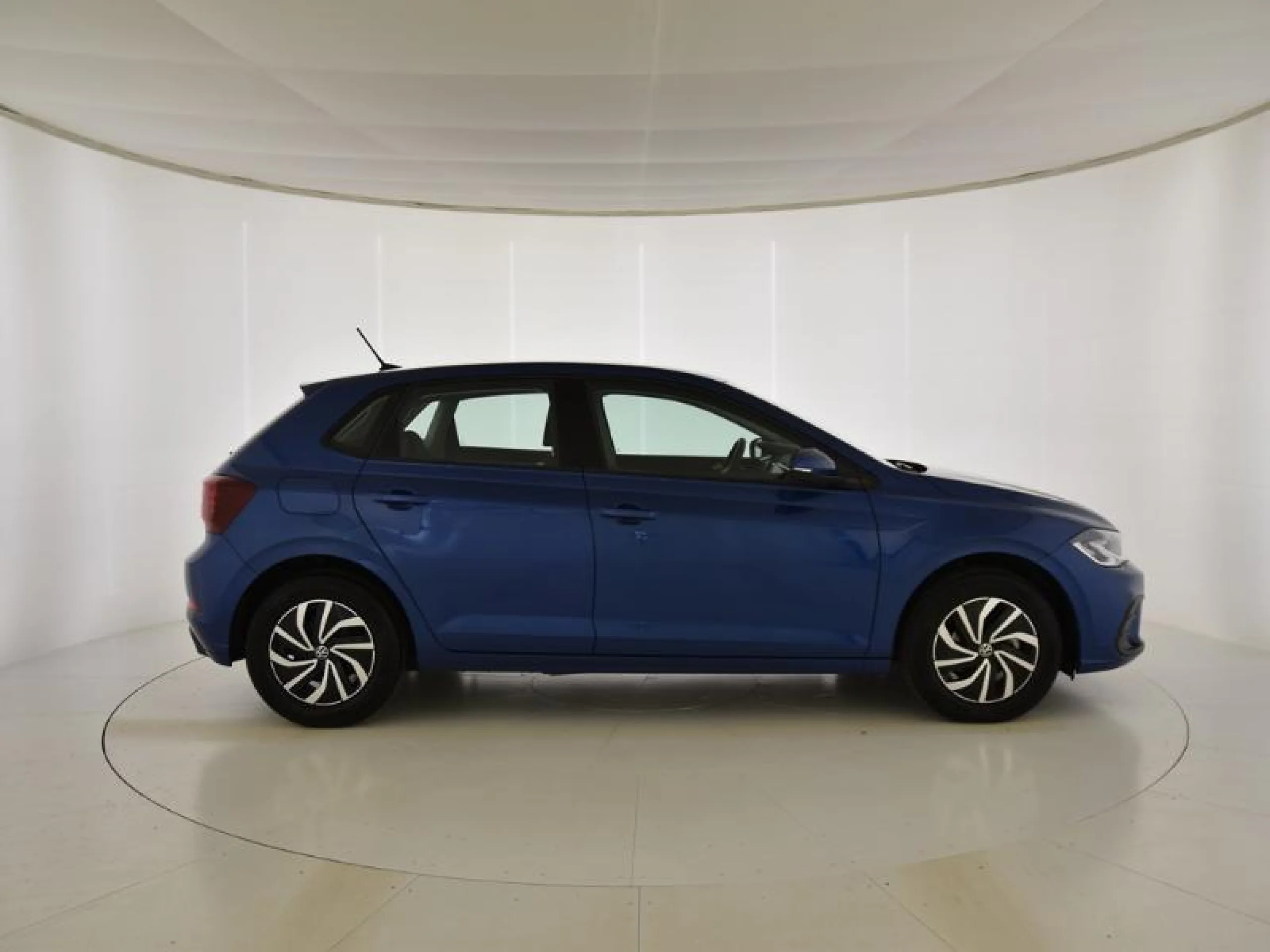 VOLKSWAGEN POLO LIFE 1.0 TSI 70KW (95CV) - Foto 3