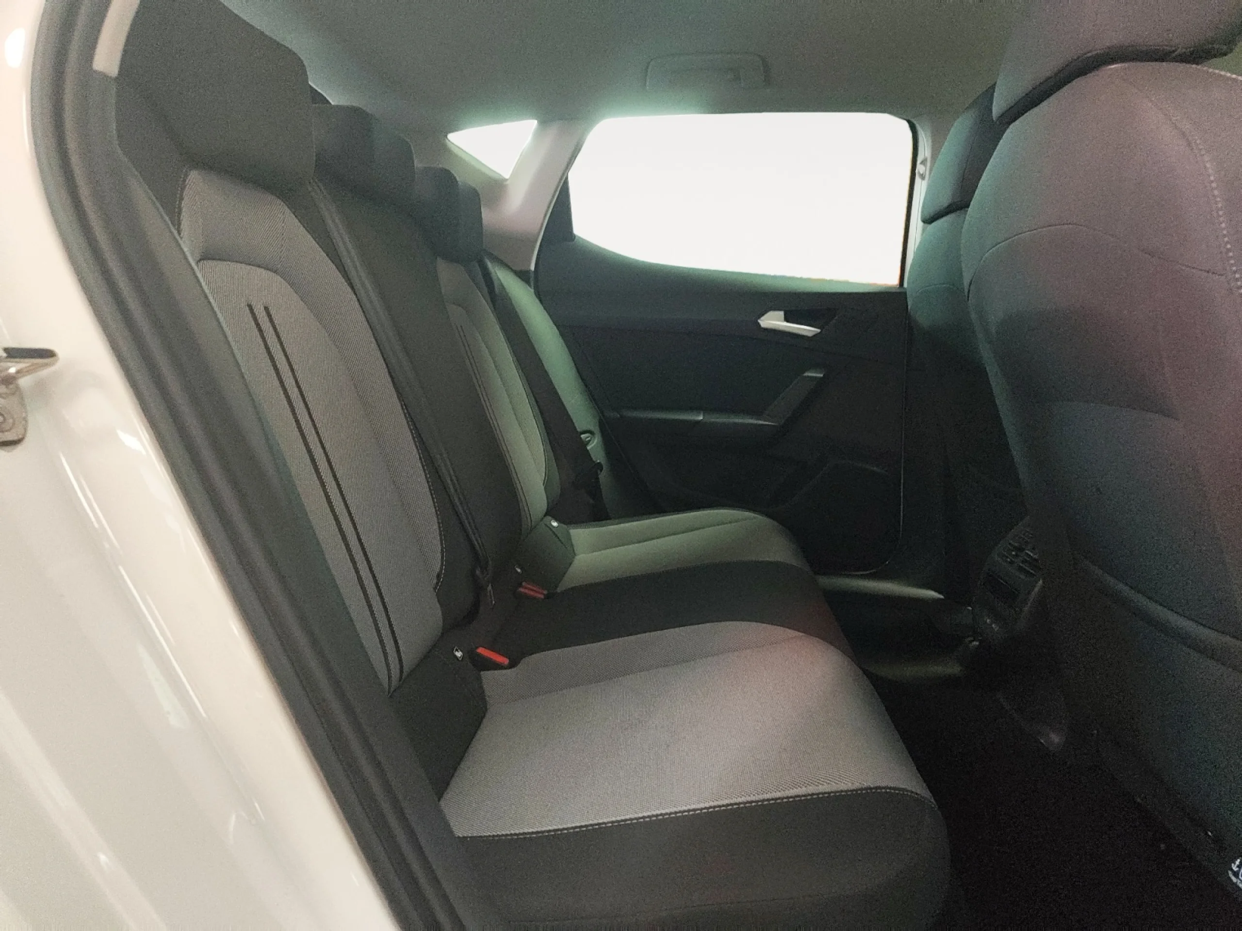 SEAT LEON 2.0 TDI 85KW STYLE XL - Foto 6