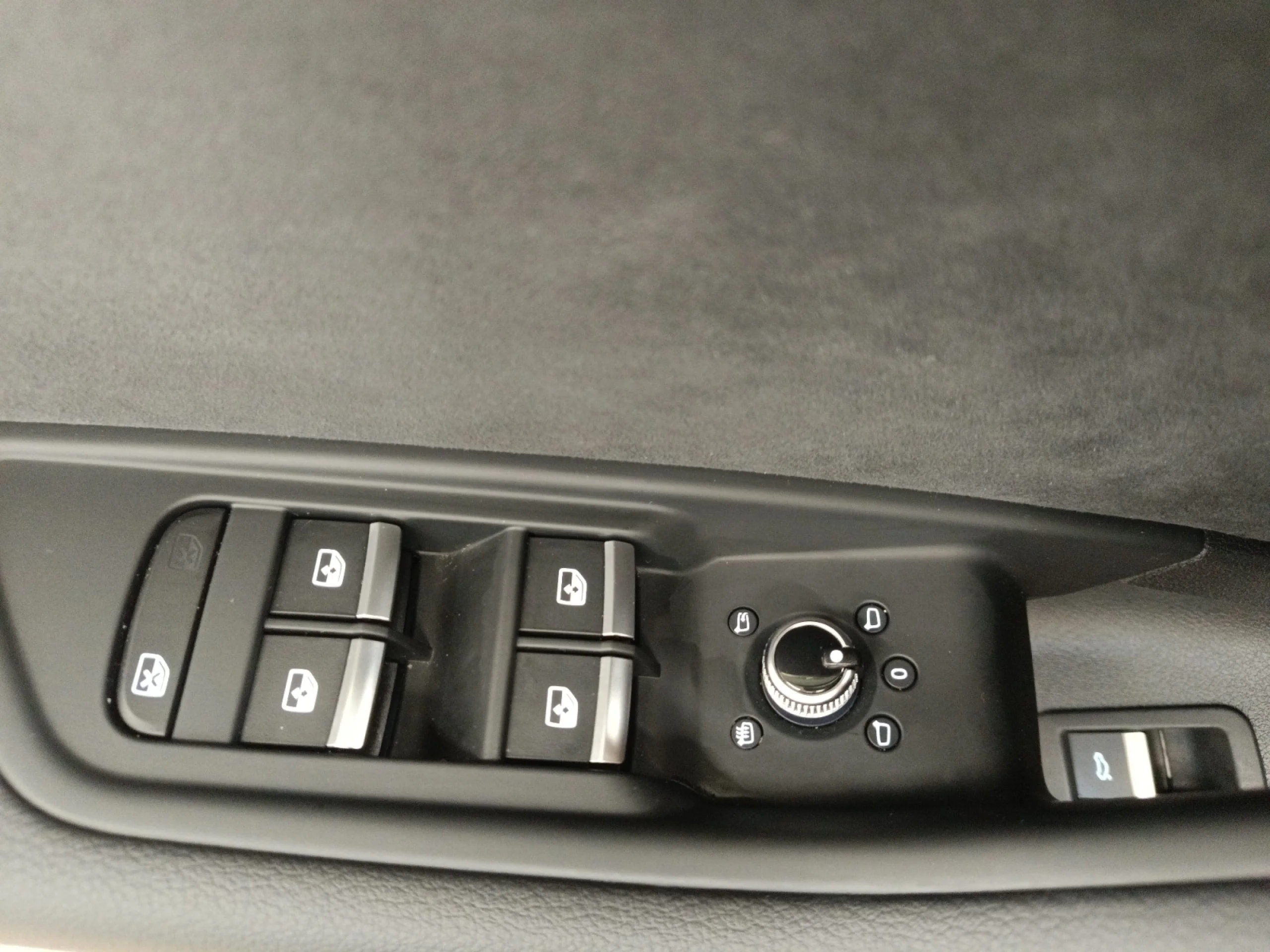 AUDI A4 AVANT BLACK LINE 35 TDI 120KW S TRONIC - Foto 12