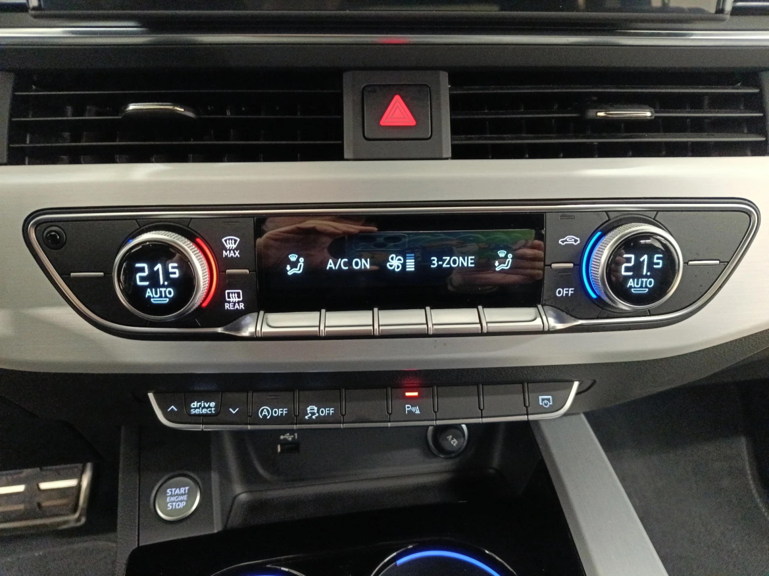 AUDI A4 AVANT BLACK LINE 35 TDI 120KW S TRONIC - Foto 18