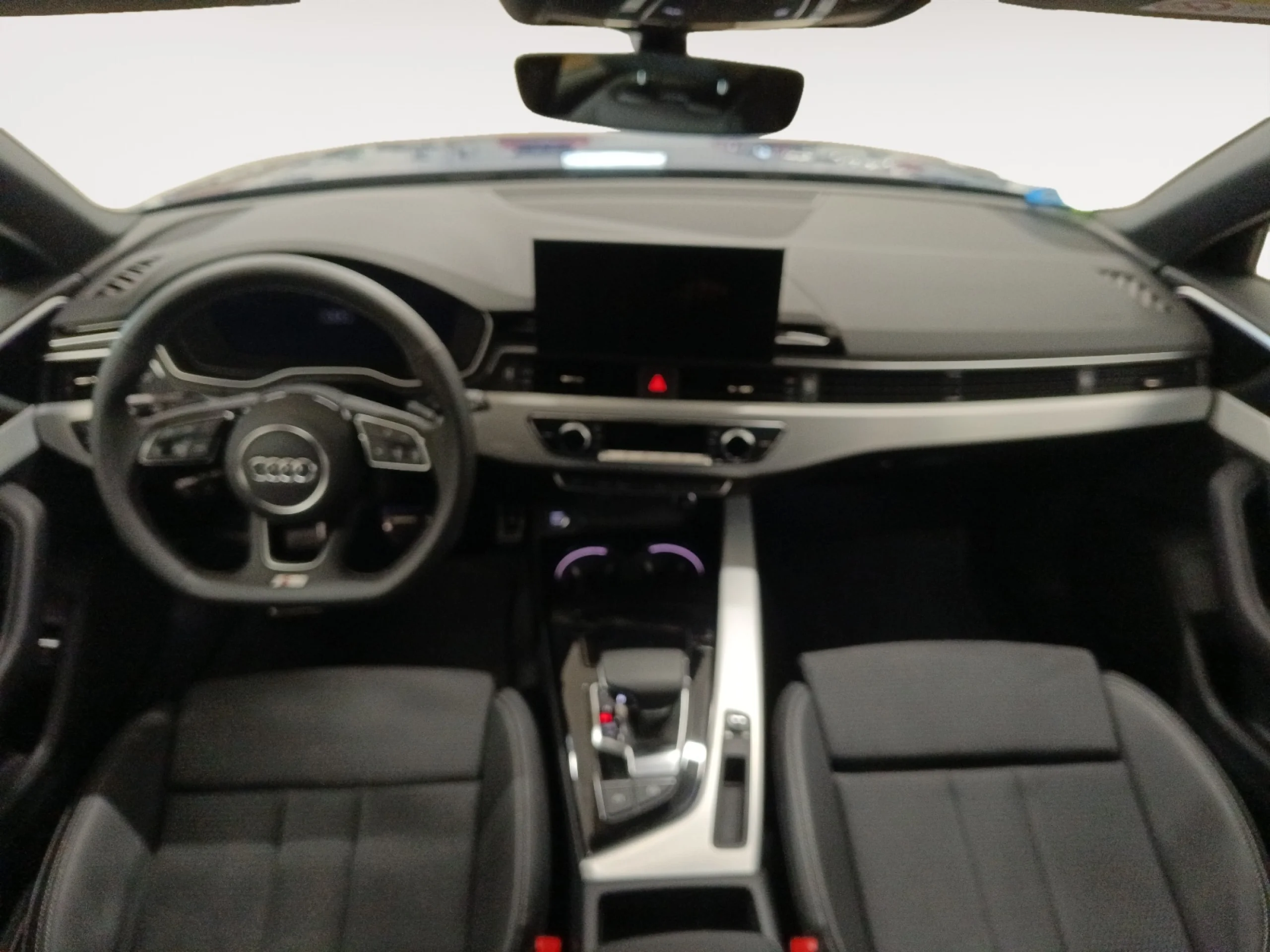 AUDI A4 AVANT BLACK LINE 35 TDI 120KW S TRONIC - Foto 4