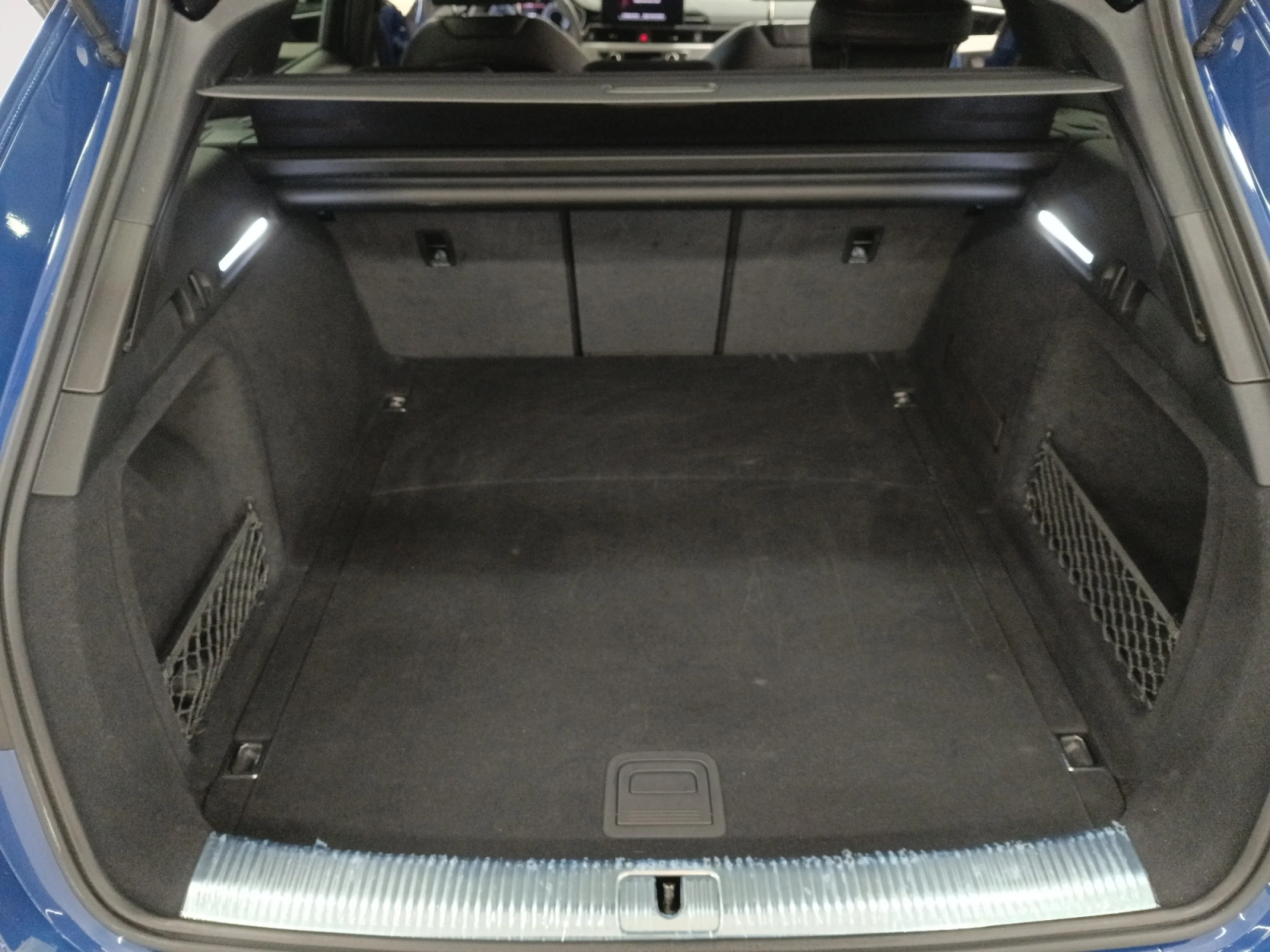 AUDI A4 AVANT BLACK LINE 35 TDI 120KW S TRONIC - Foto 7