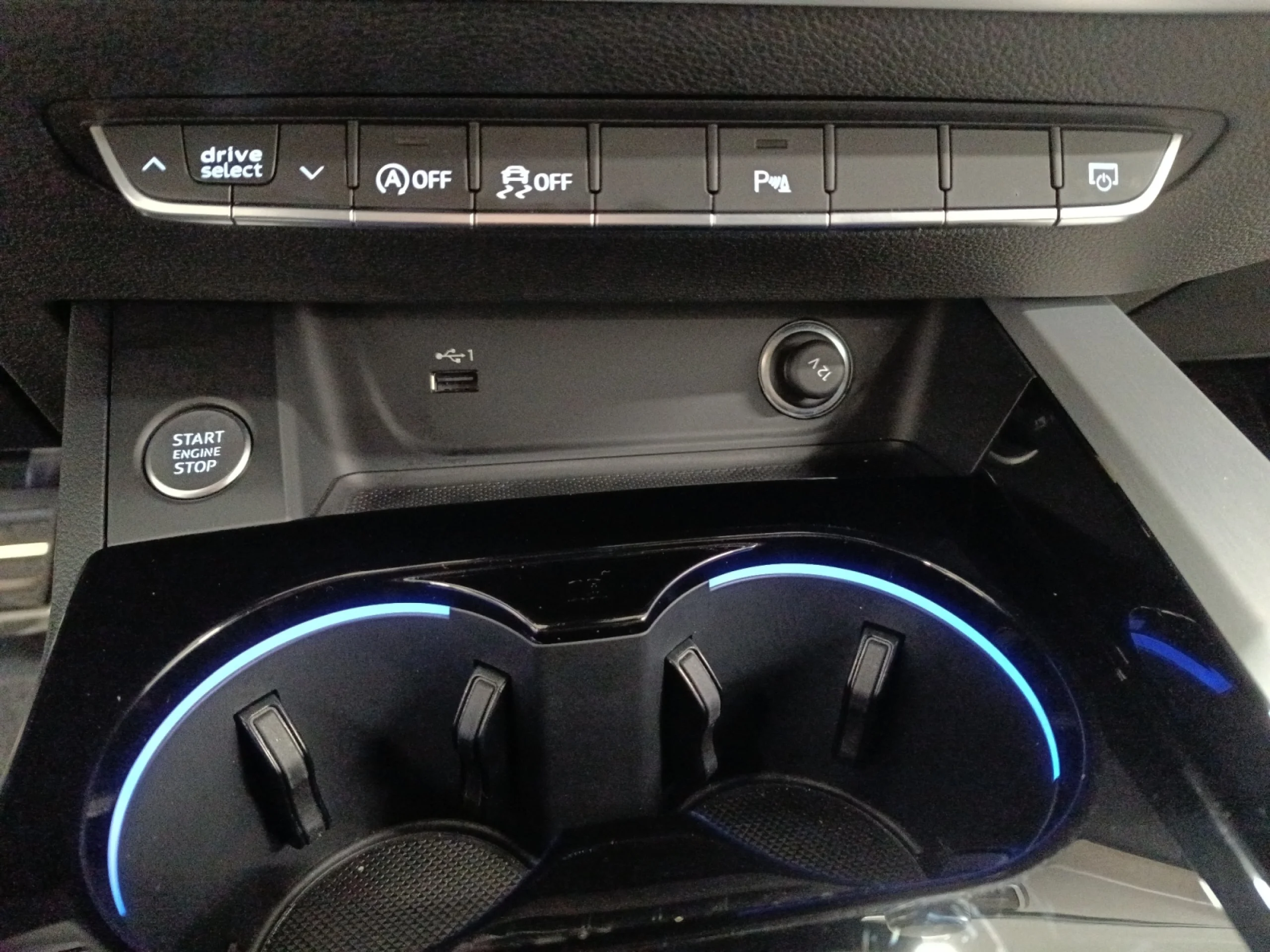 AUDI A4 AVANT BLACK LINE 35 TDI 120KW S TRONIC - Foto 13