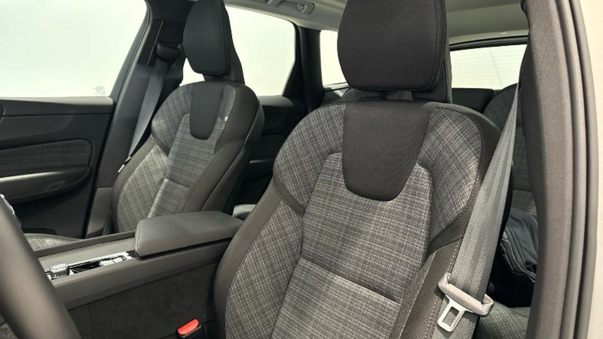 VOLVO XC60 2.0 T6 AWD RECHARGE CORE AUTO - Foto 9