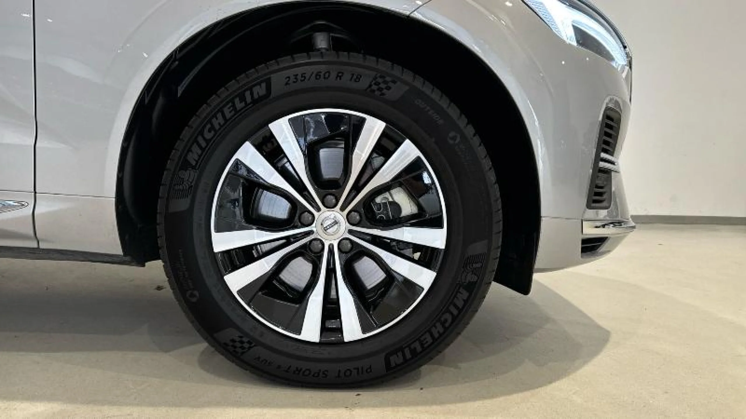 VOLVO XC60 2.0 T6 AWD RECHARGE CORE AUTO - Foto 15