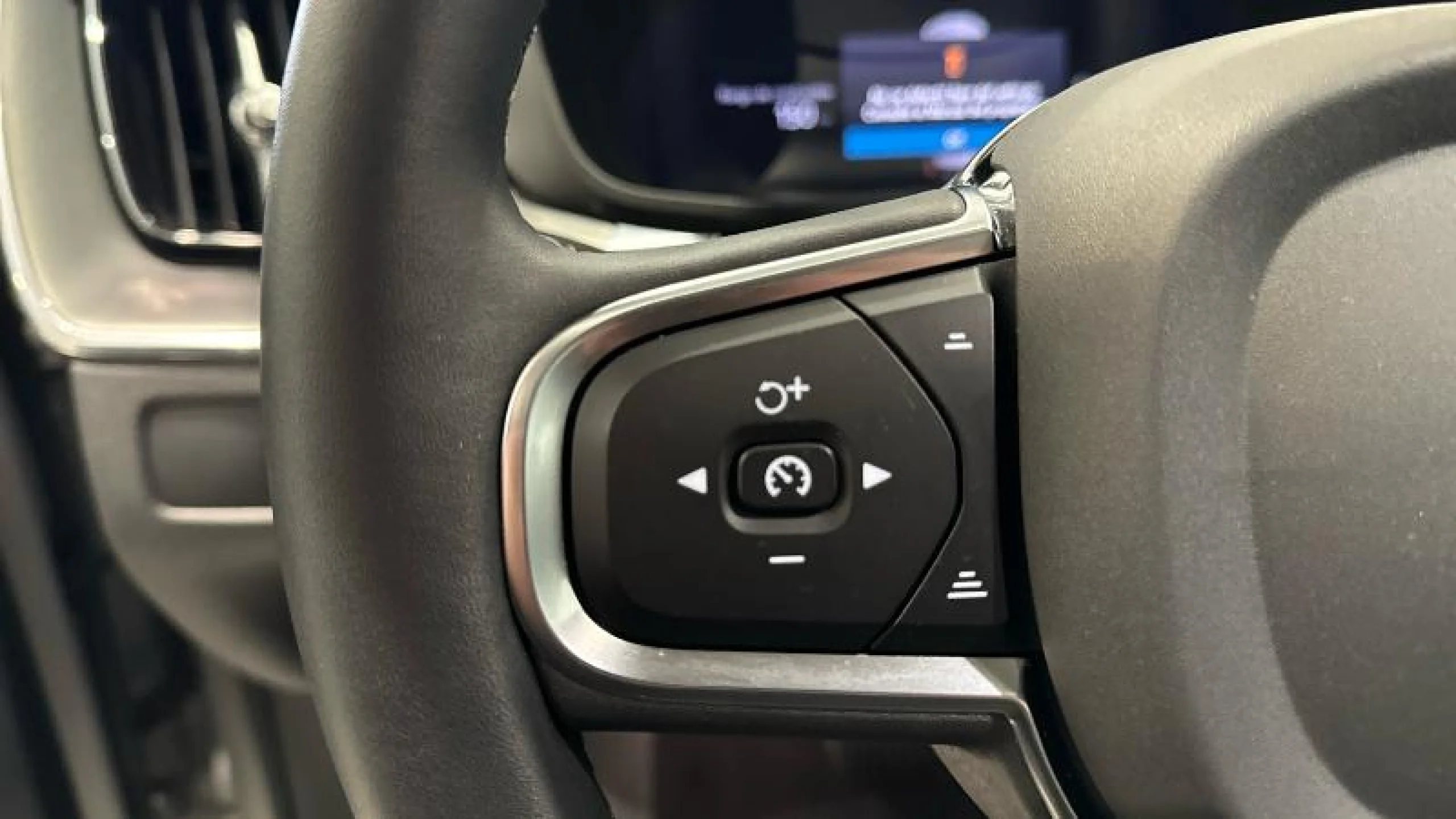 VOLVO XC60 2.0 T6 AWD RECHARGE CORE AUTO - Foto 17