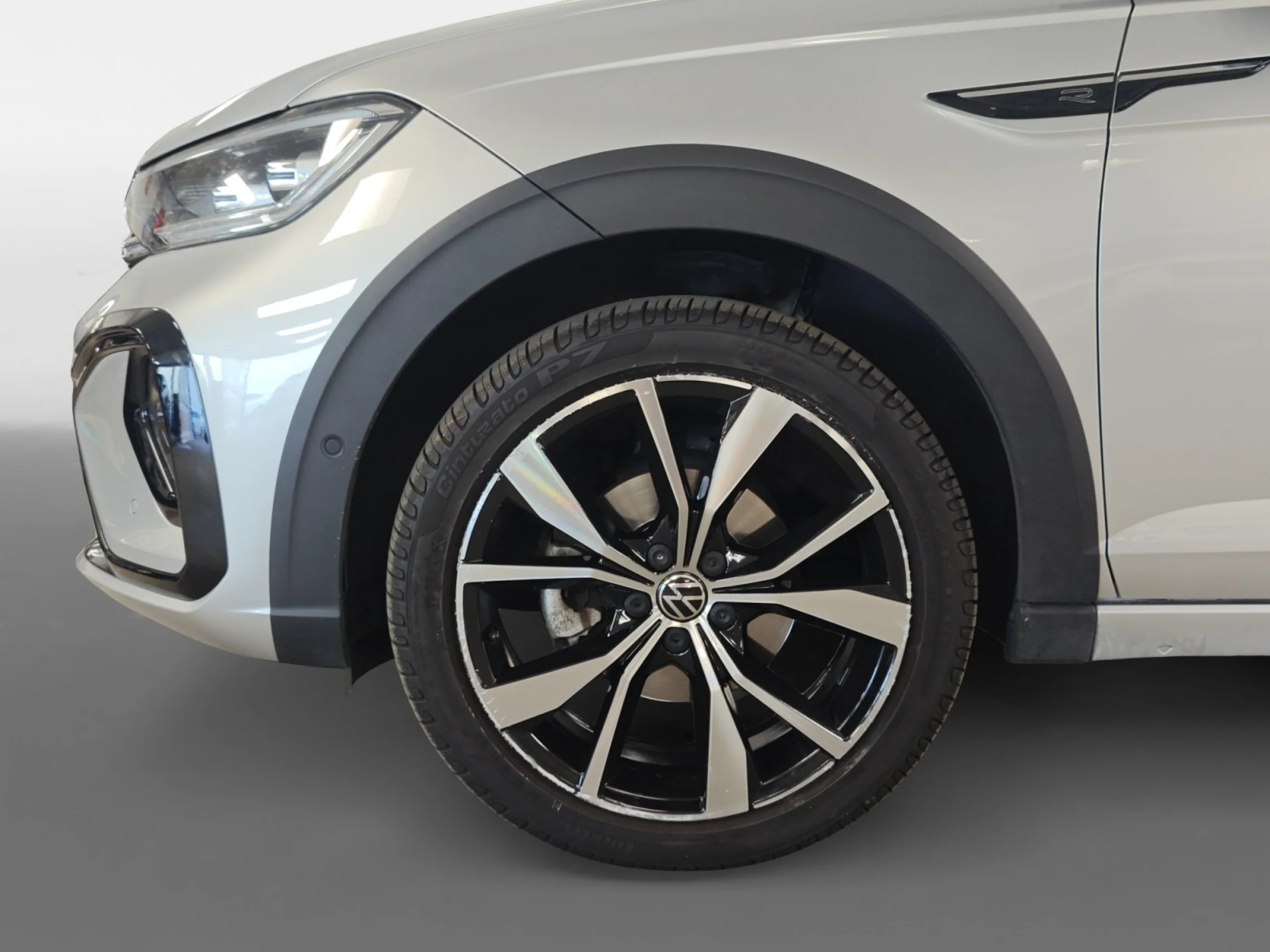 VOLKSWAGEN TAIGO R LINE 1.0 TSI 81KW (110CV) - Foto 8