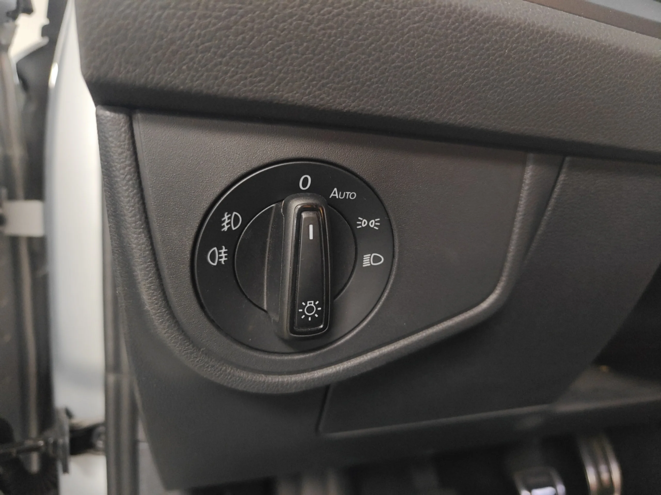 VOLKSWAGEN TAIGO R LINE 1.0 TSI 81KW (110CV) - Foto 12