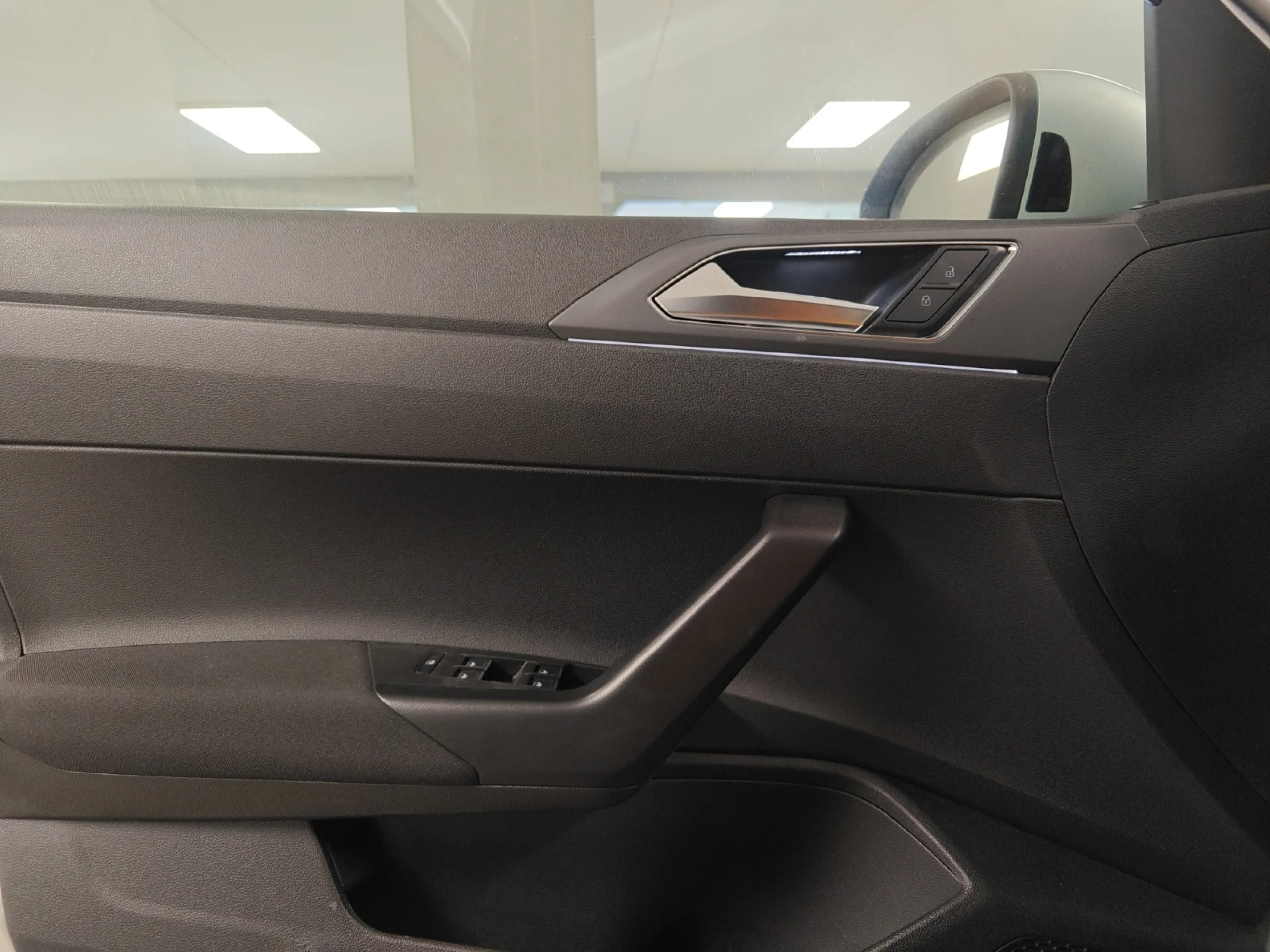 VOLKSWAGEN TAIGO R LINE 1.0 TSI 81KW (110CV) - Foto 13