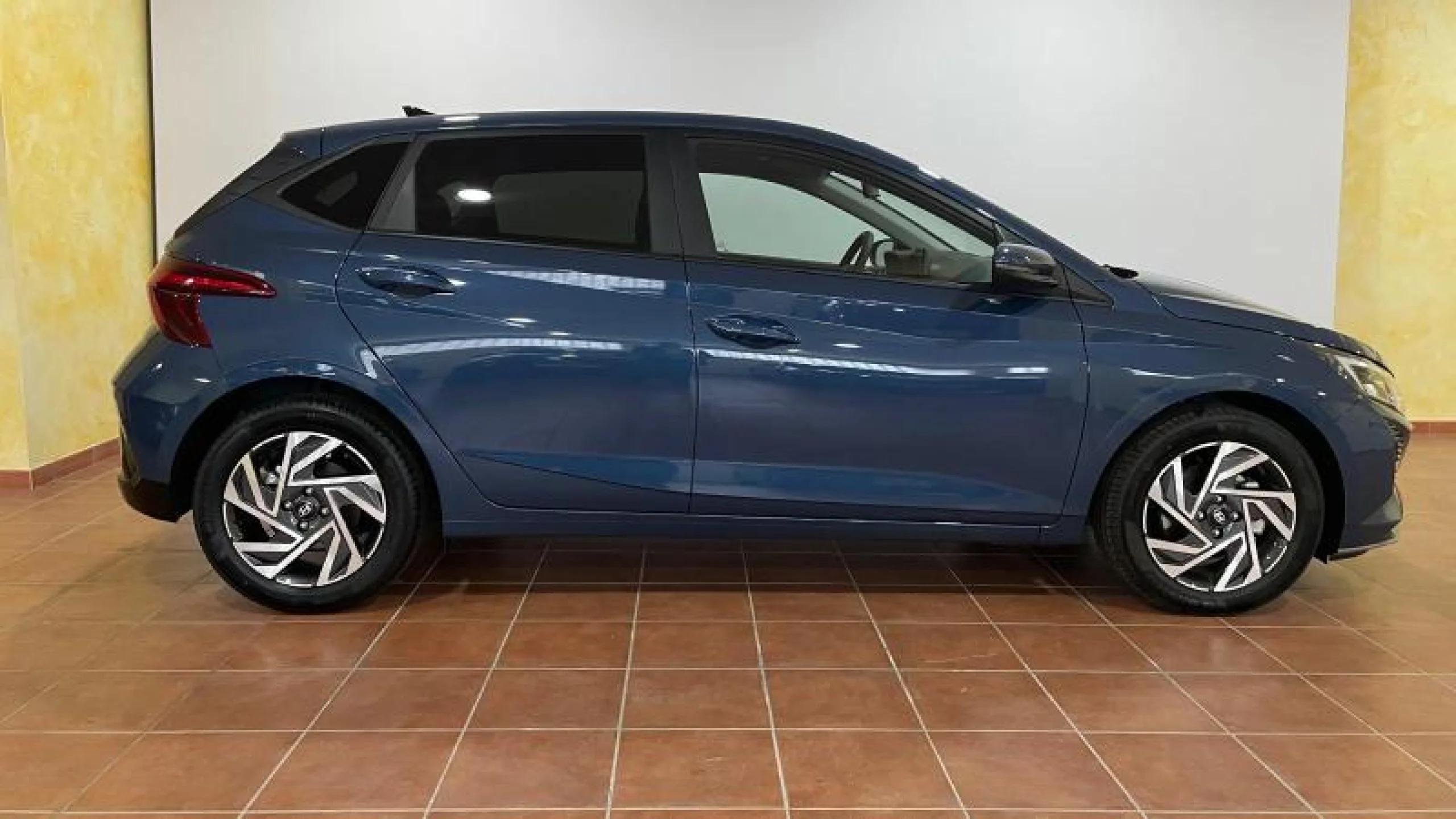 HYUNDAI I20 1.0 TGDI 48V KLASS DCT - Foto 4