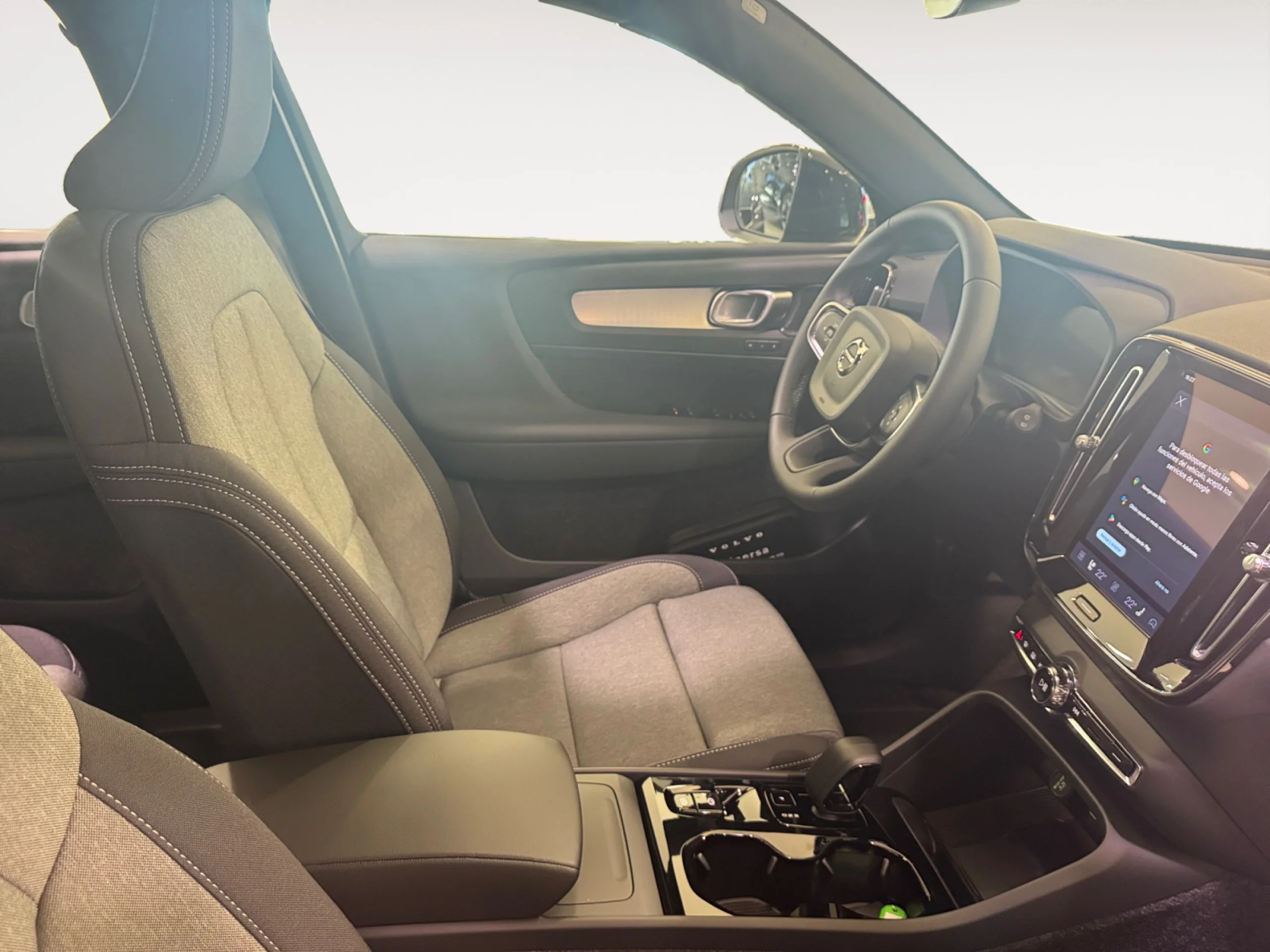 VOLVO XC40 2.0 B3 G BLACK EDITION PLUS AUTO - Foto 5