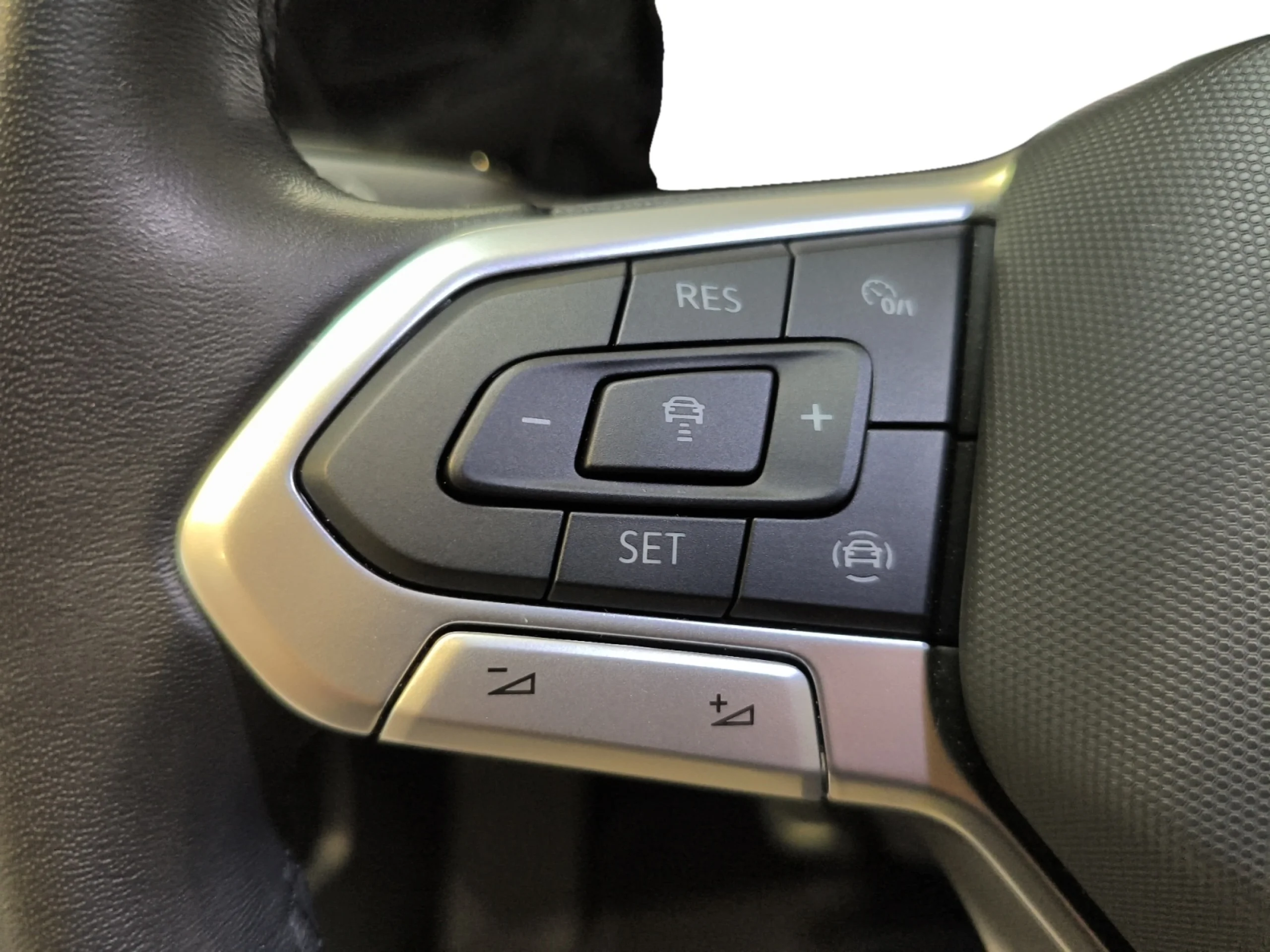 VOLKSWAGEN GOLF LIFE 2.0 TDI 85KW (115CV) DSG - Foto 9