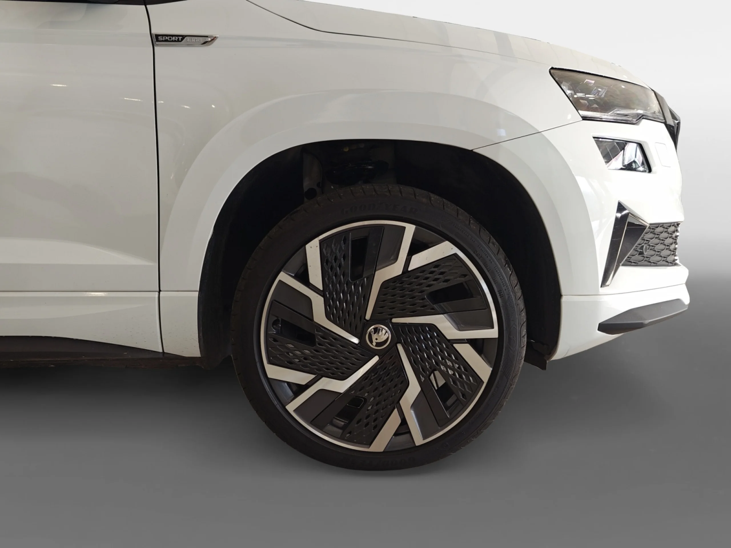 SKODA KAROQ 1.5 TSI 110KW (150CV) DSG ACT SPORTLINE - Foto 8