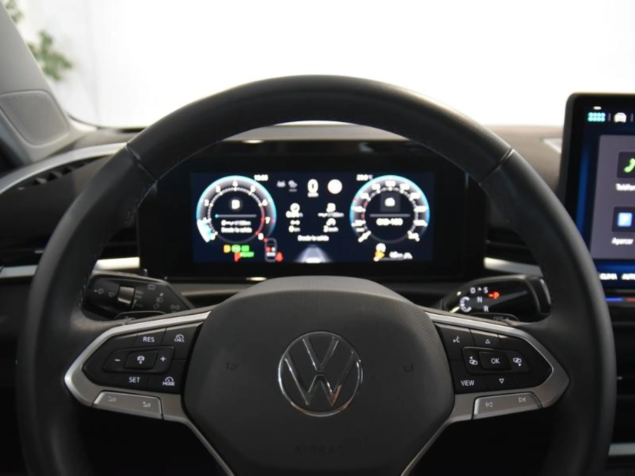 VOLKSWAGEN T ROC T ROC MÁS  1.5 ETSI 85 KW (116 CV)  AUTOMÁTICO DSG 7 VEL. - Foto 16