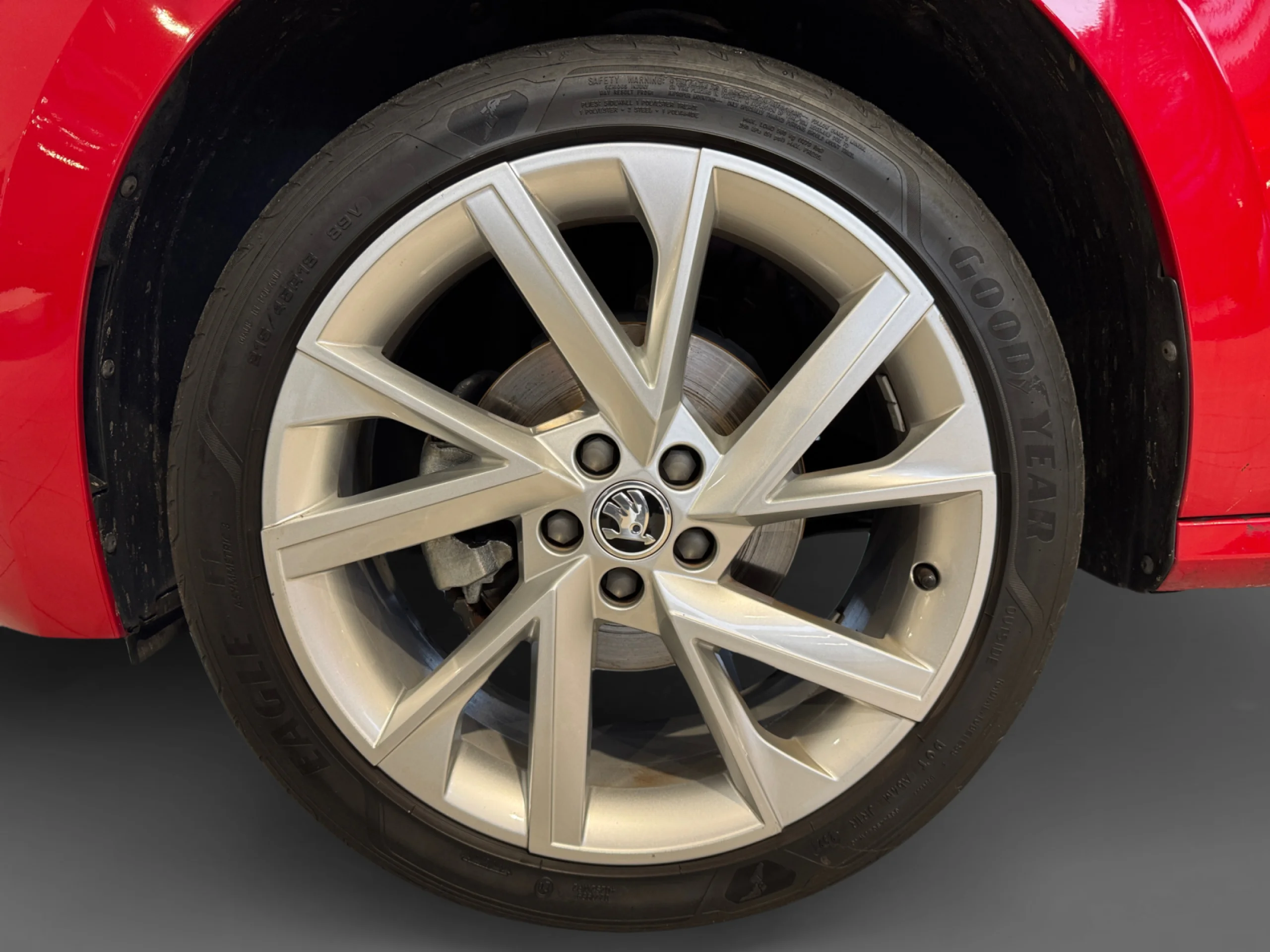 SKODA KAMIQ 1.0 TSI 81KW (110CV) DSG SPORT - Foto 8