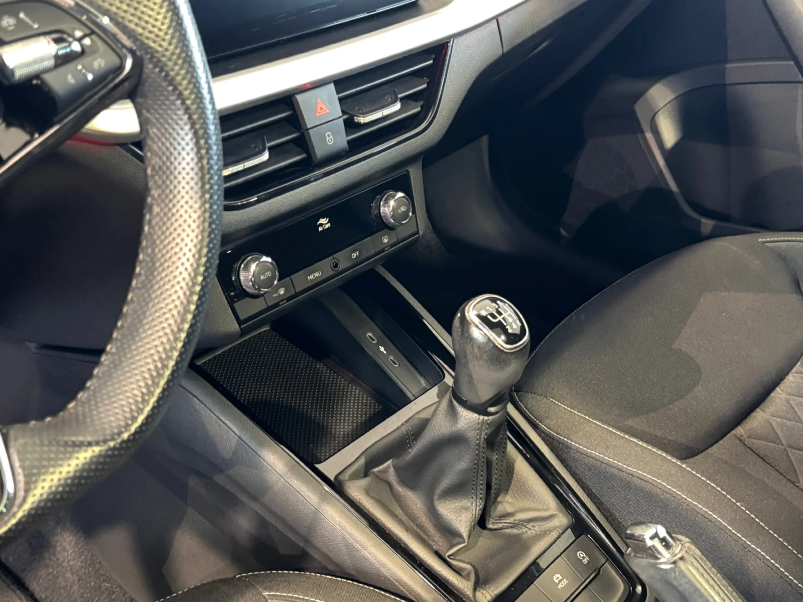 SKODA KAMIQ 1.0 TSI 81KW (110CV) DSG SPORT - Foto 20