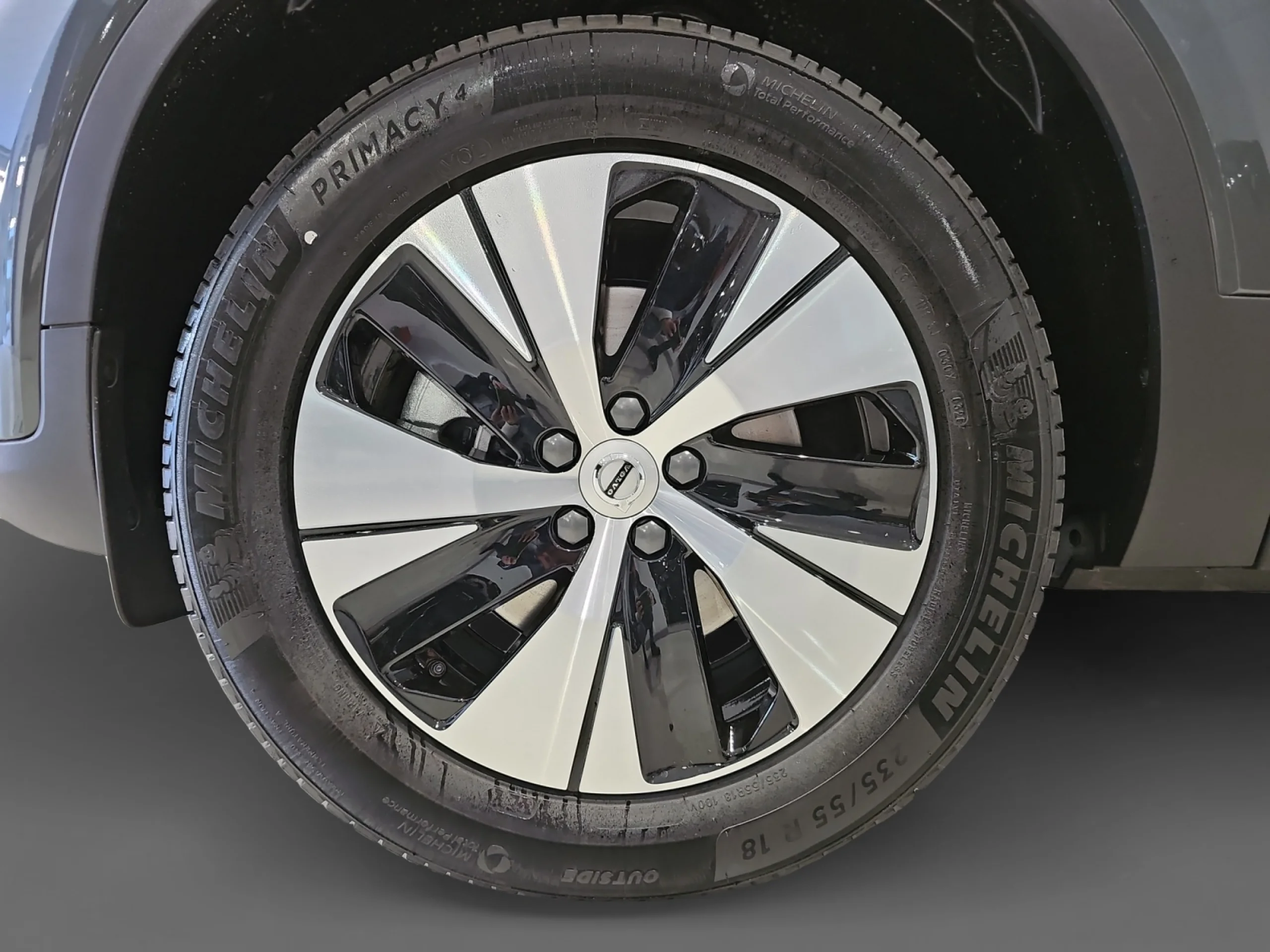 VOLVO XC40 2.0 B3 G PLUS DARK AUTO - Foto 9