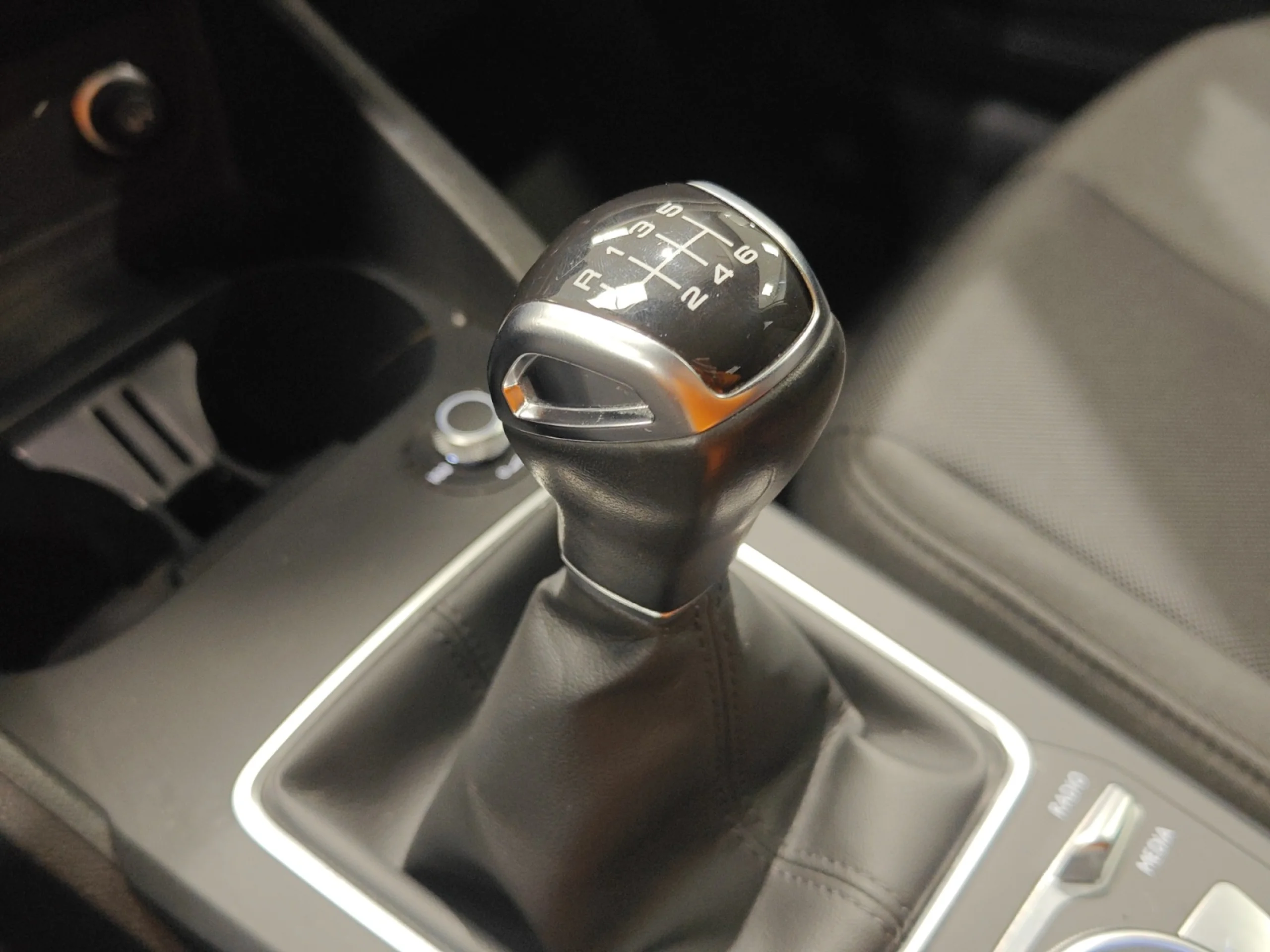 AUDI Q2 ADVANCED 30 TFSI 85KW (116CV) - Foto 17