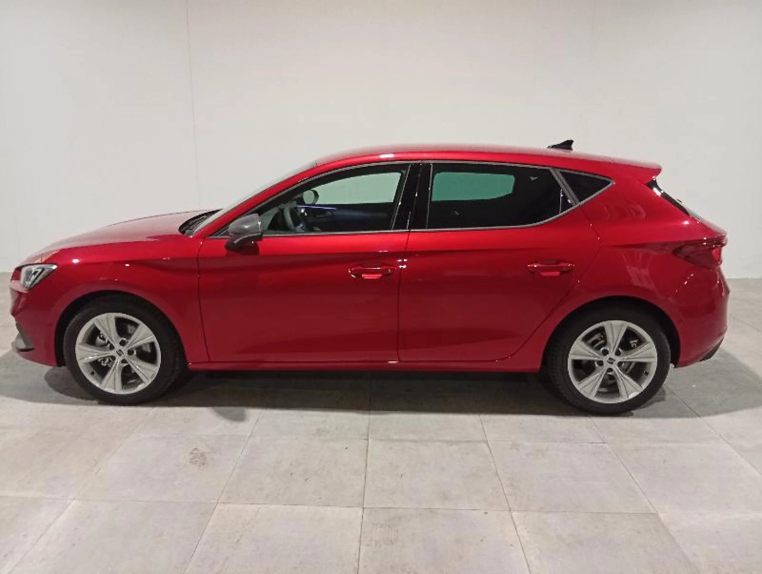SEAT LEON 1.5 TSI 85KW S&S FR 25 ANIVERSARIO - Foto 3