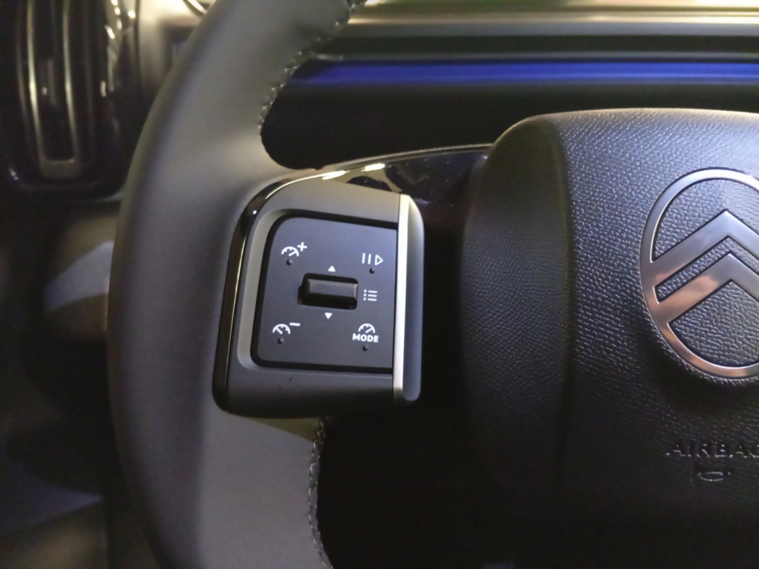 CITROEN C3 HYBRID 110 E DSC6 PLUS - Foto 10