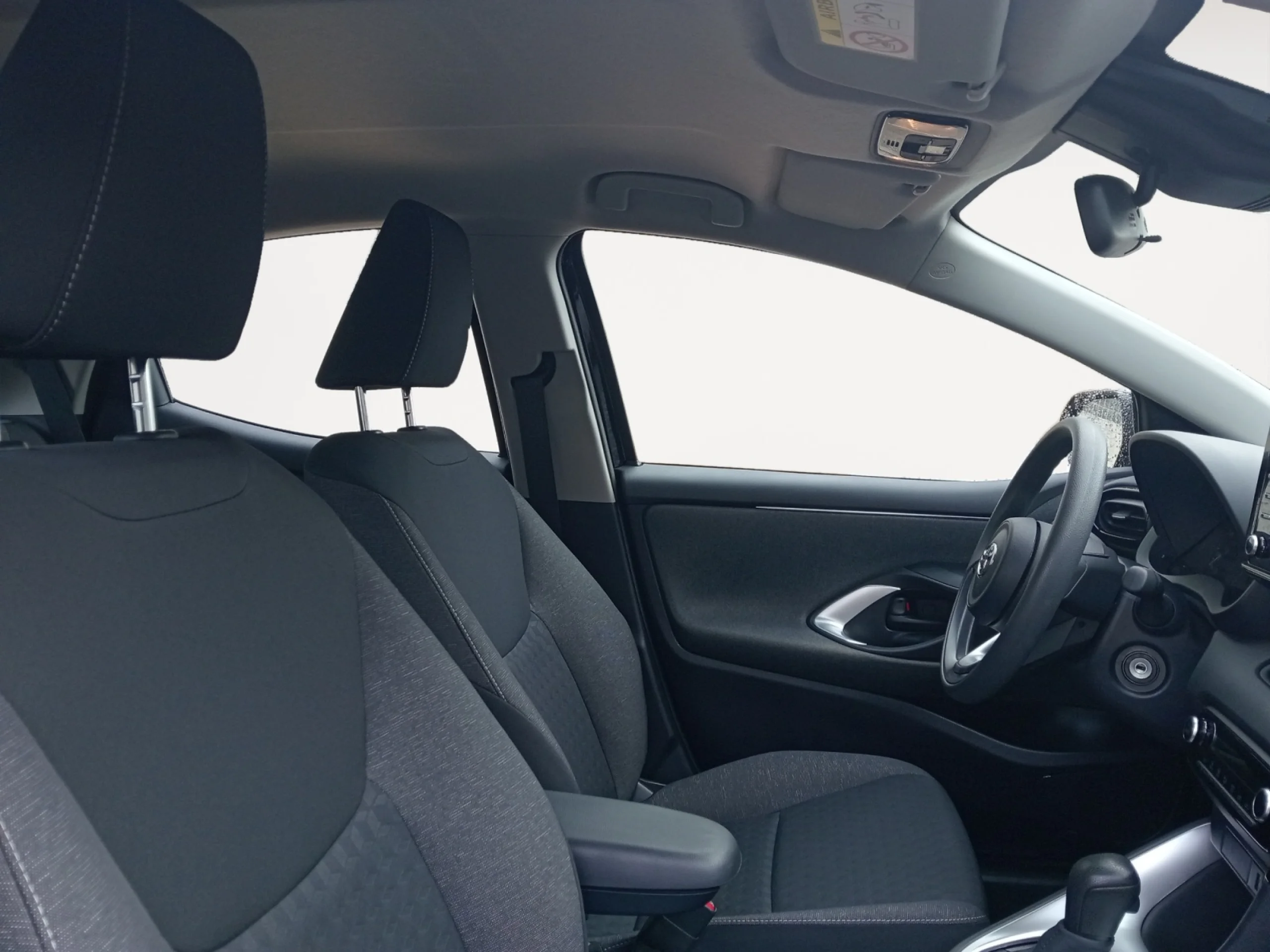 TOYOTA Yaris 1.5 120H BUSINESS PLUS - Foto 5