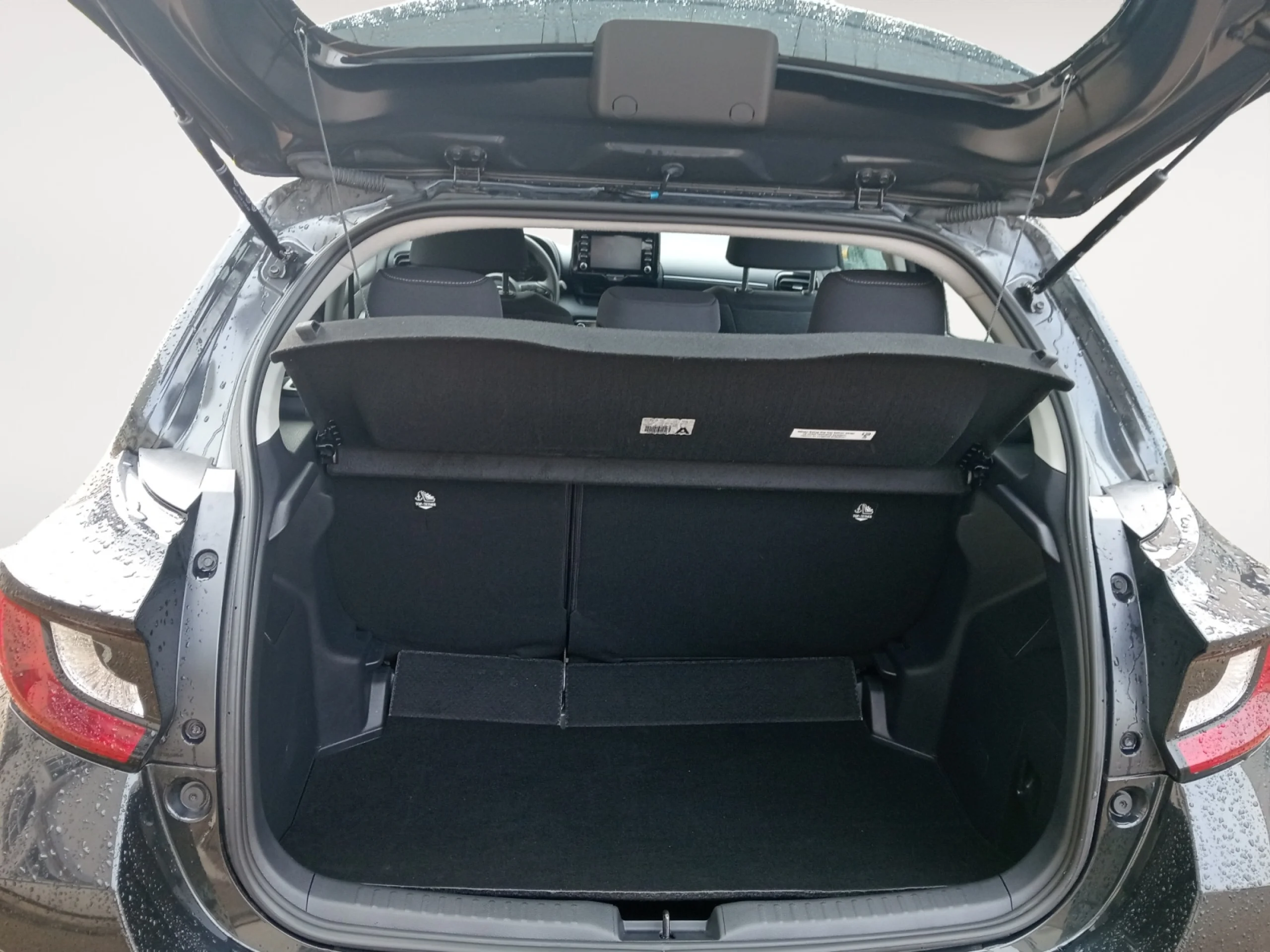 TOYOTA Yaris 1.5 120H BUSINESS PLUS - Foto 7