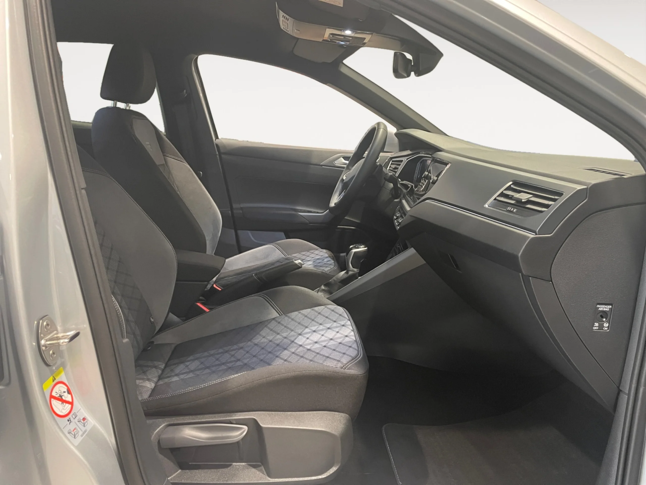 VOLKSWAGEN TAIGO TAIGO R LINE 1.0 TSI 85 KW (115 CV )  AUTOM TICO DSG 7 VEL. - Foto 5