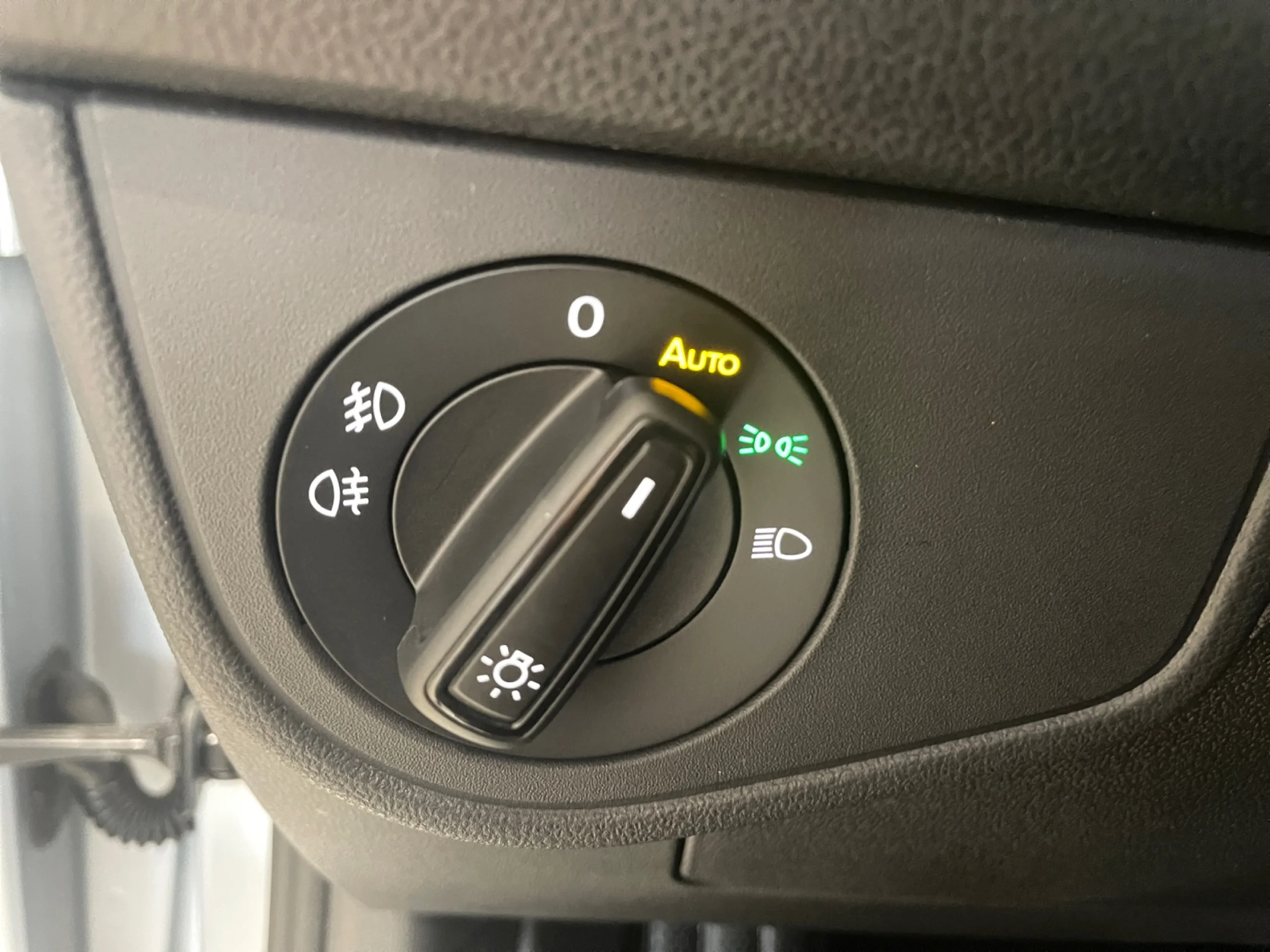 VOLKSWAGEN TAIGO TAIGO R LINE 1.0 TSI 85 KW (115 CV )  AUTOM TICO DSG 7 VEL. - Foto 9