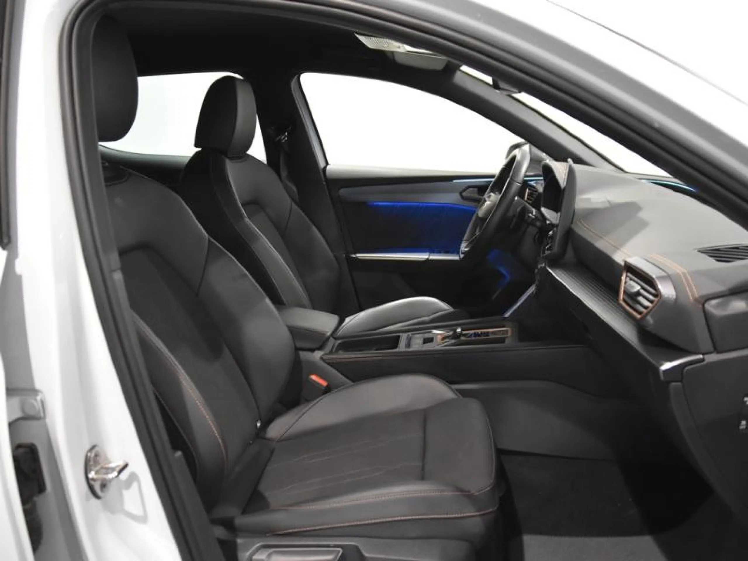 CUPRA LEON 1.5 ETSI 110KW (150CV) DSG - Foto 5