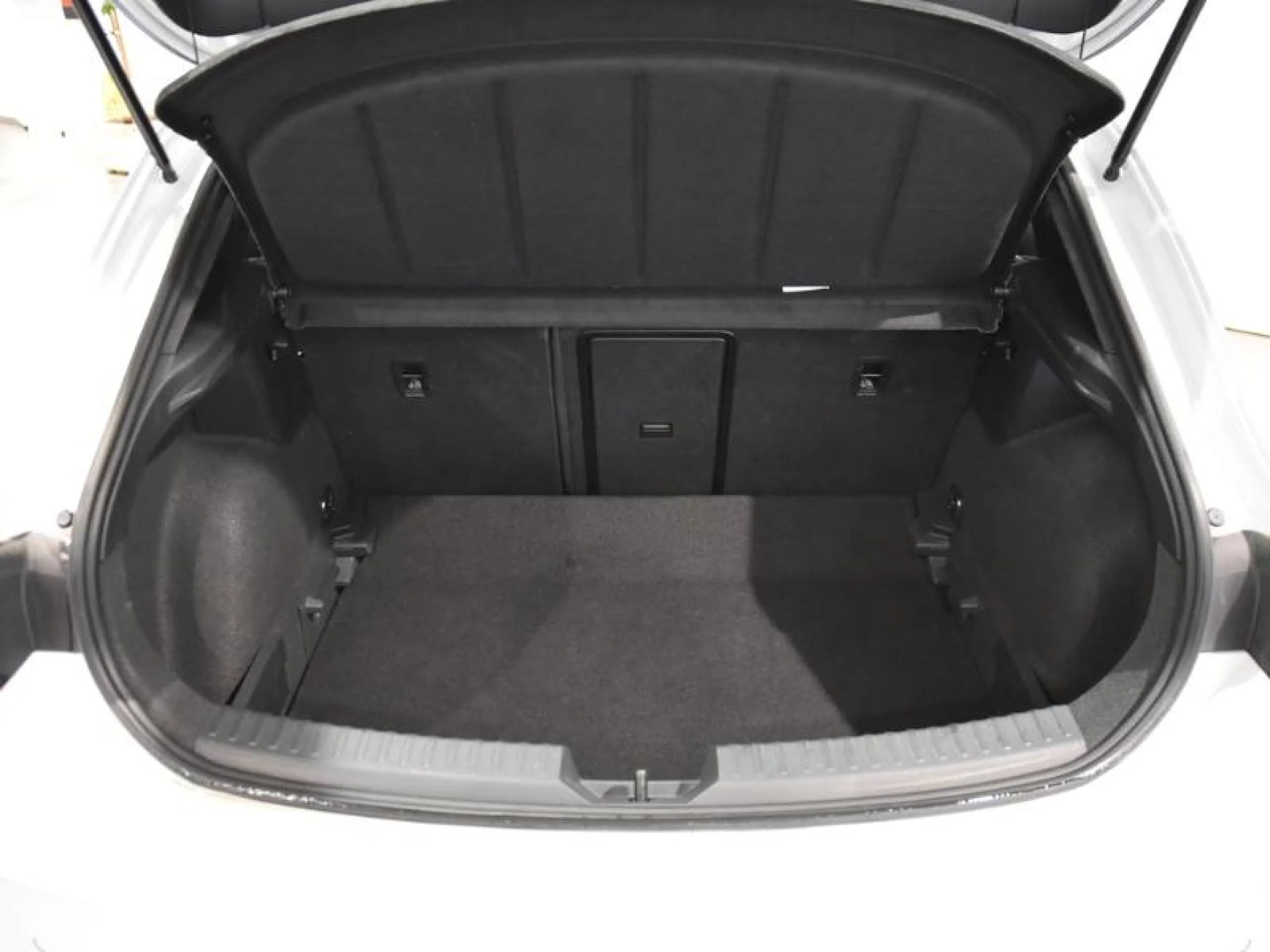 CUPRA LEON 1.5 ETSI 110KW (150CV) DSG - Foto 7