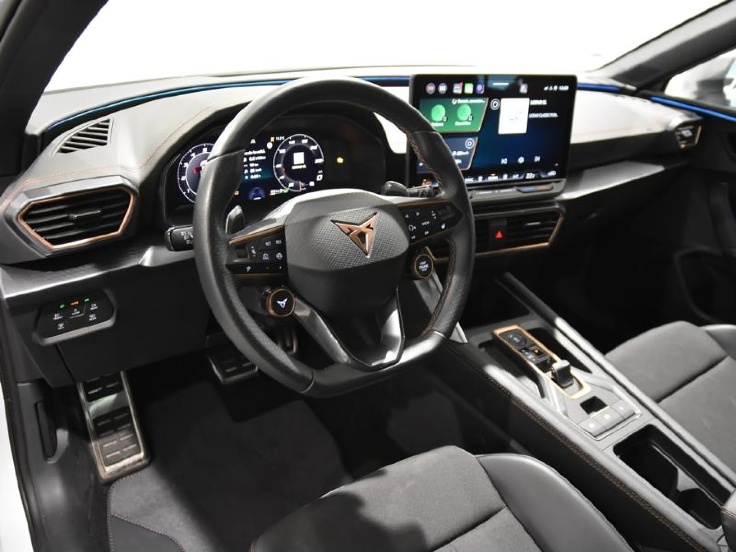 CUPRA LEON 1.5 ETSI 110KW (150CV) DSG - Foto 9