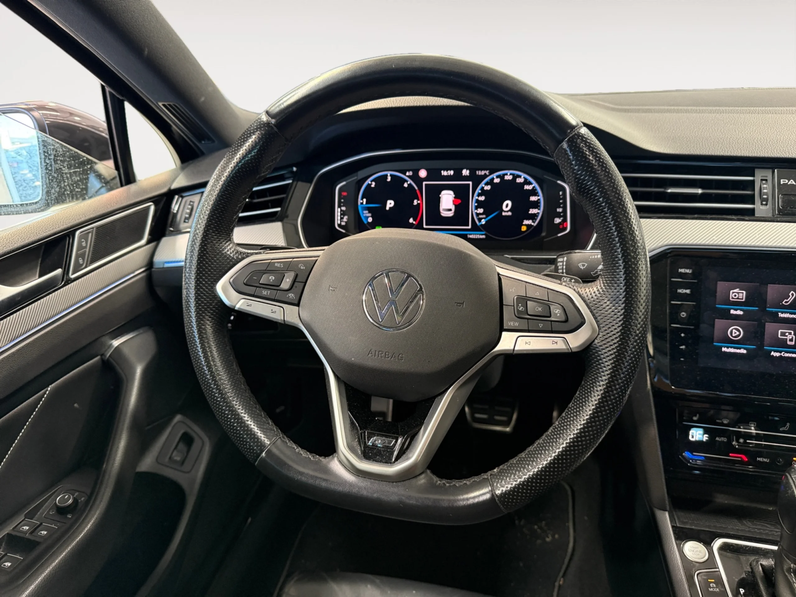 VOLKSWAGEN PASSAT VARIANT R LINE 2.0 TDI 147KW (200CV) DSG - Foto 11