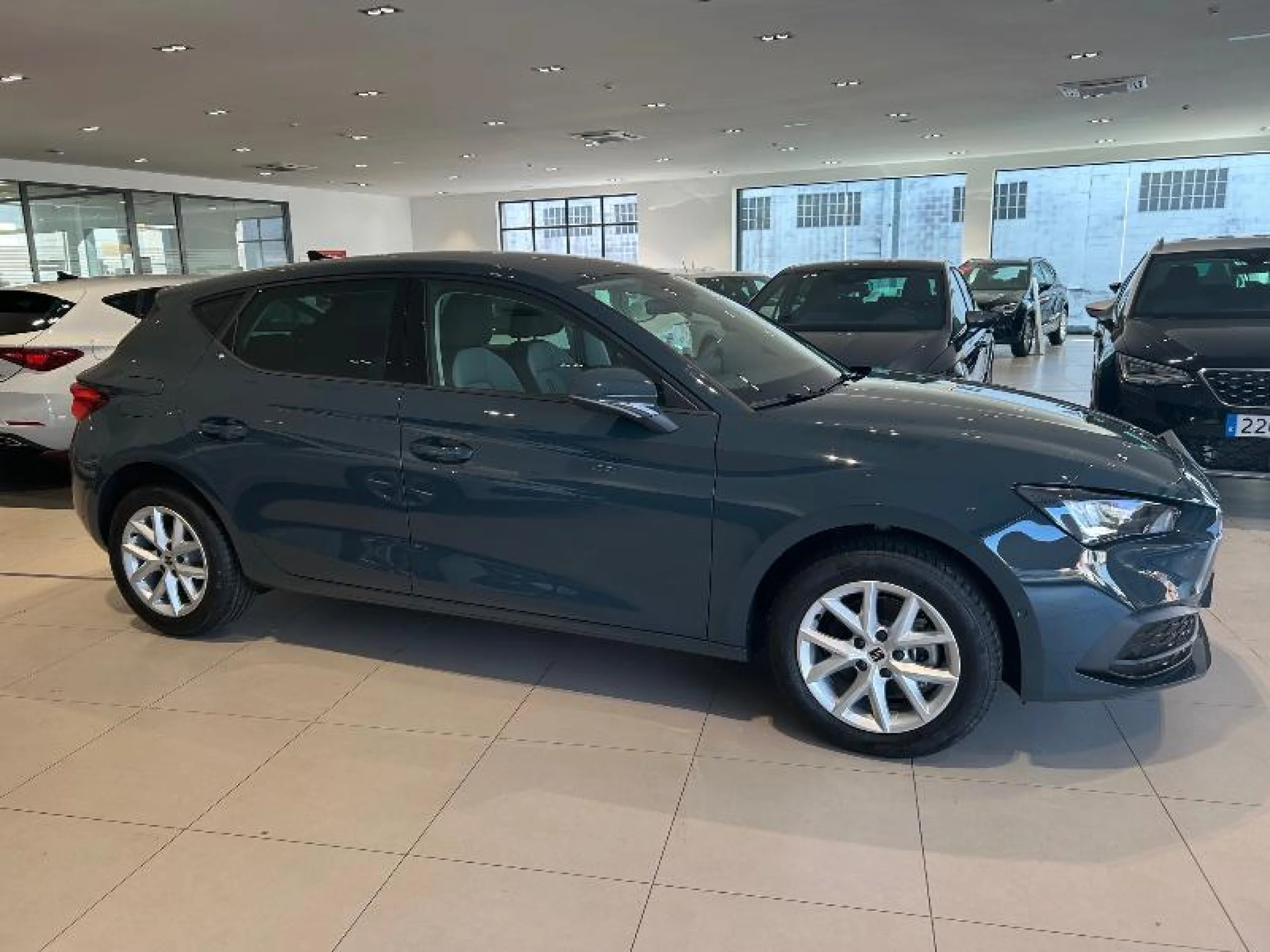 SEAT LEON 1.5 TSI 110KW S&S STYLE SPECIAL EDITION - Foto 2