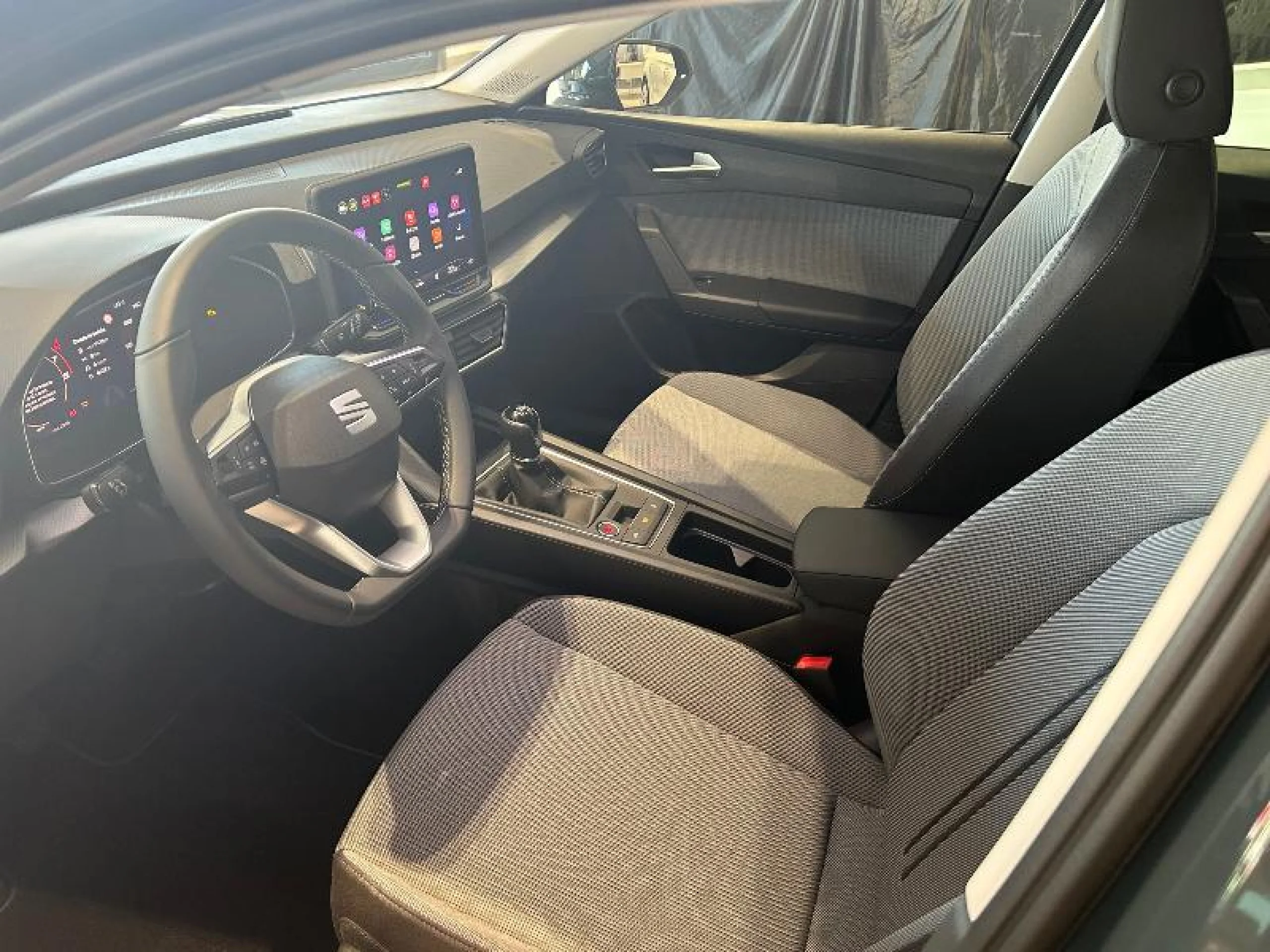 SEAT LEON 1.5 TSI 110KW S&S STYLE SPECIAL EDITION - Foto 4