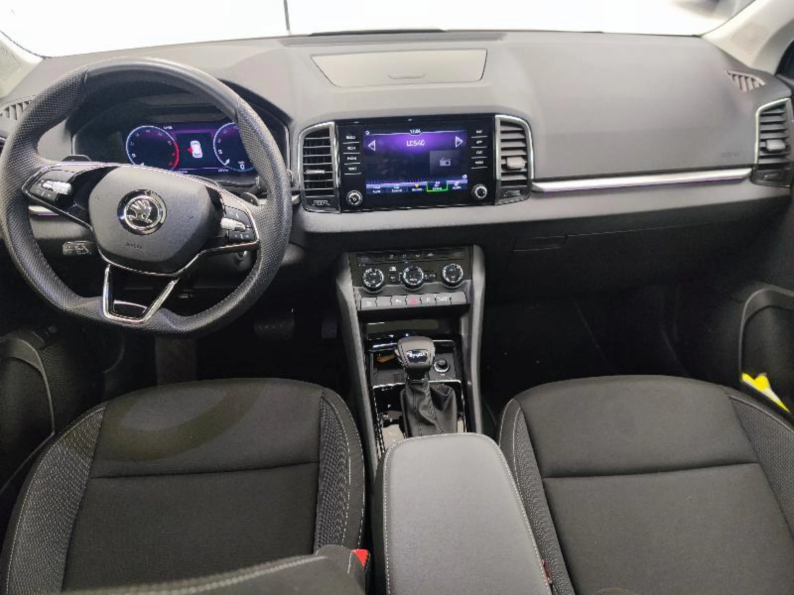SKODA KAROQ 1.5 TSI 110KW (150CV) DSG ACT DESIGN - Foto 8