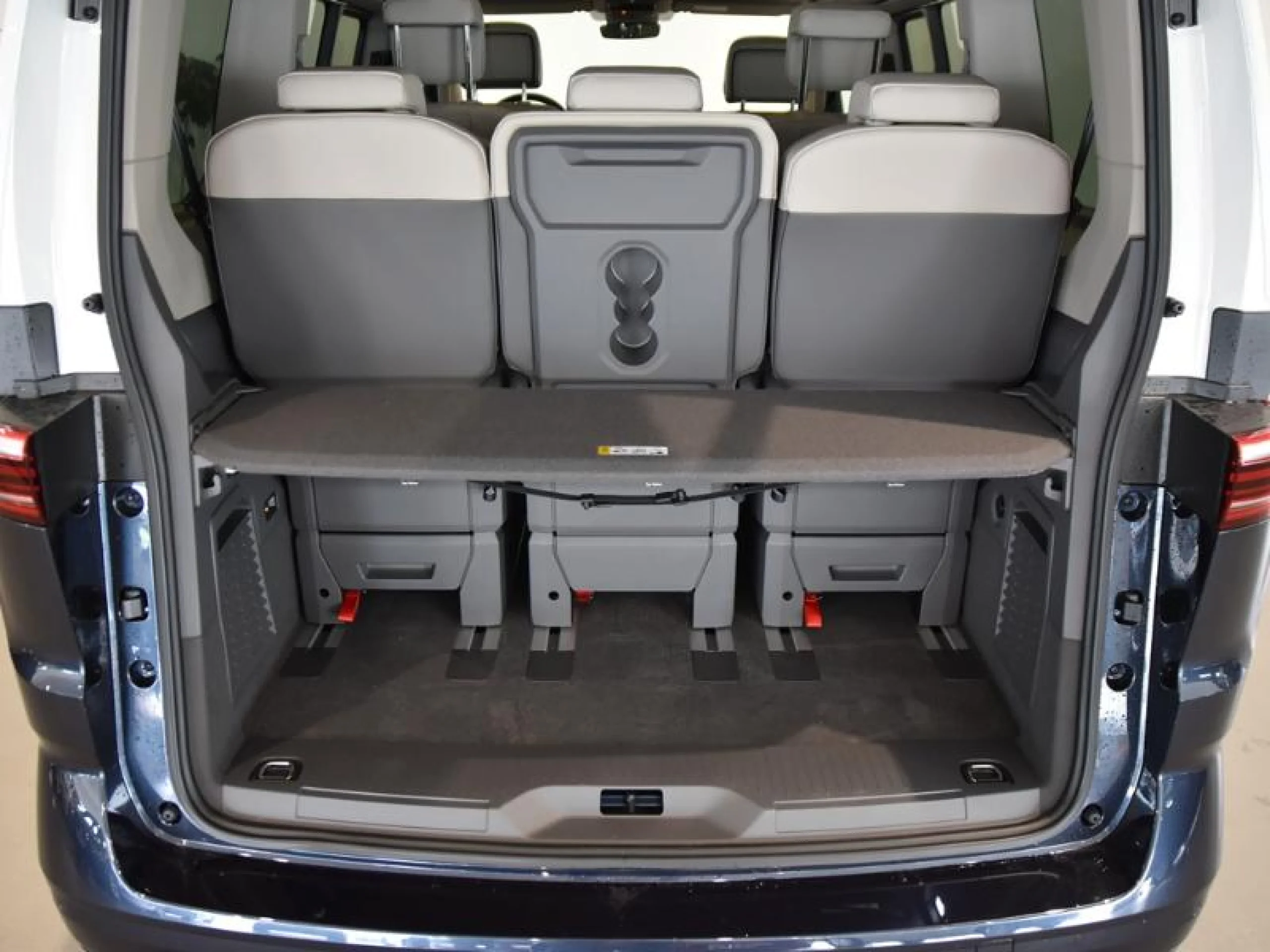 VOLKSWAGEN Multivan LIFE 2.0 TDI 110KW (150CV) DSG B.CORTA - Foto 7