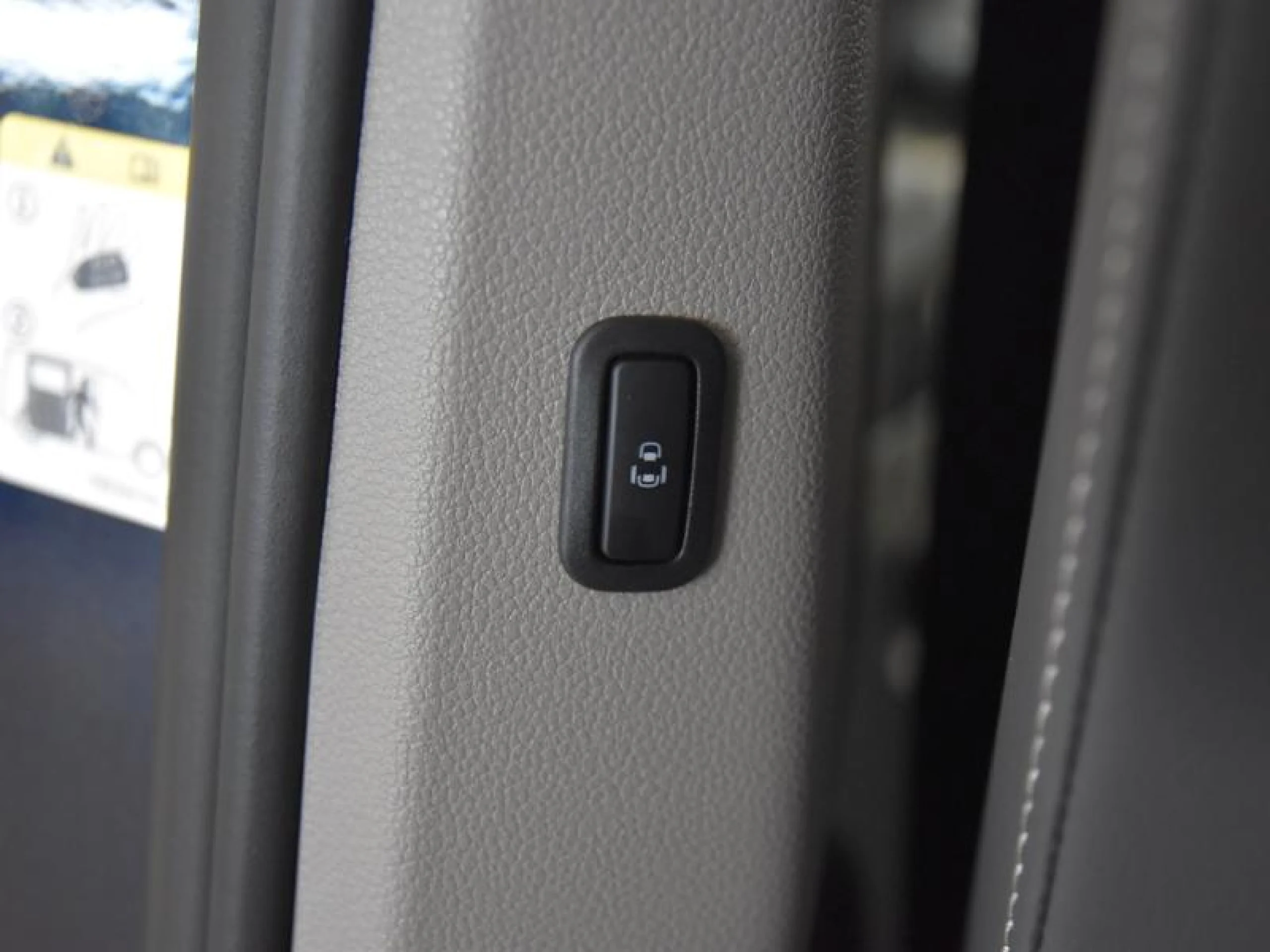 VOLKSWAGEN Multivan LIFE 2.0 TDI 110KW (150CV) DSG B.CORTA - Foto 12