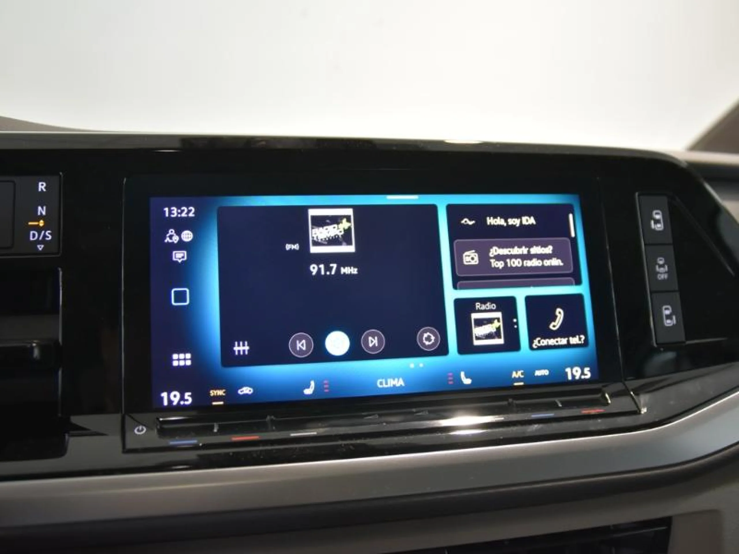 VOLKSWAGEN Multivan LIFE 2.0 TDI 110KW (150CV) DSG B.CORTA - Foto 16