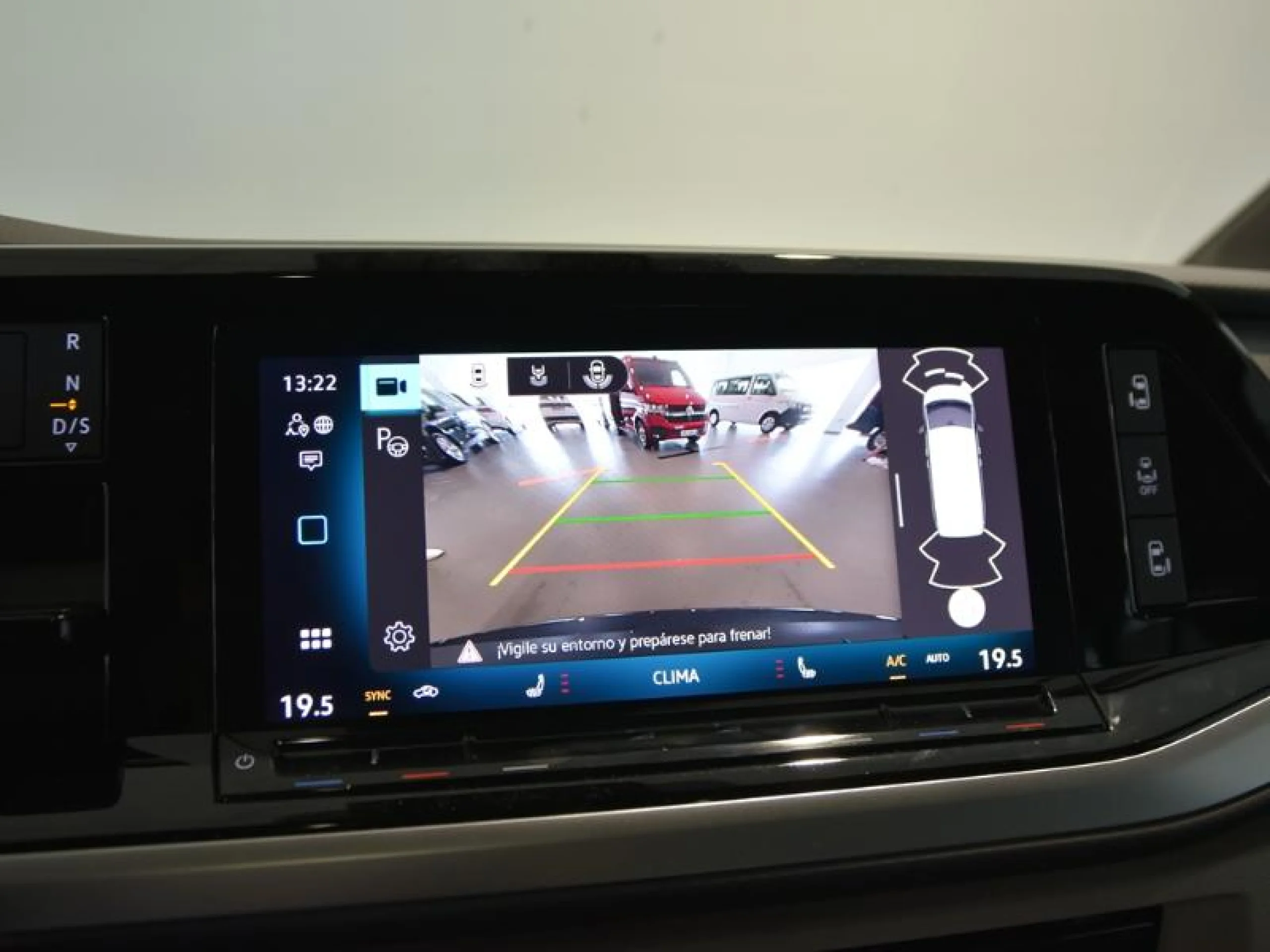 VOLKSWAGEN Multivan LIFE 2.0 TDI 110KW (150CV) DSG B.CORTA - Foto 17