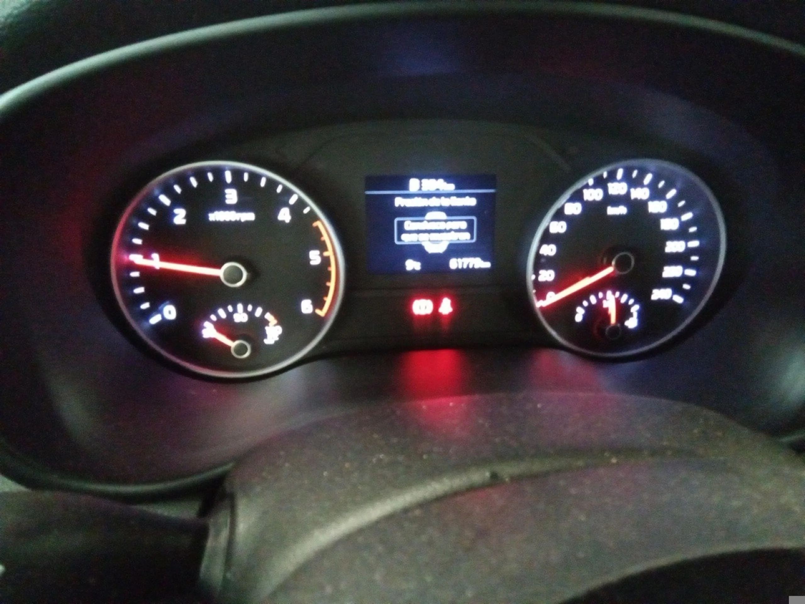 KIA SPORTAGE 1.6 MHEV BUSINESS 100KW (136CV) 4X2 - Foto 11