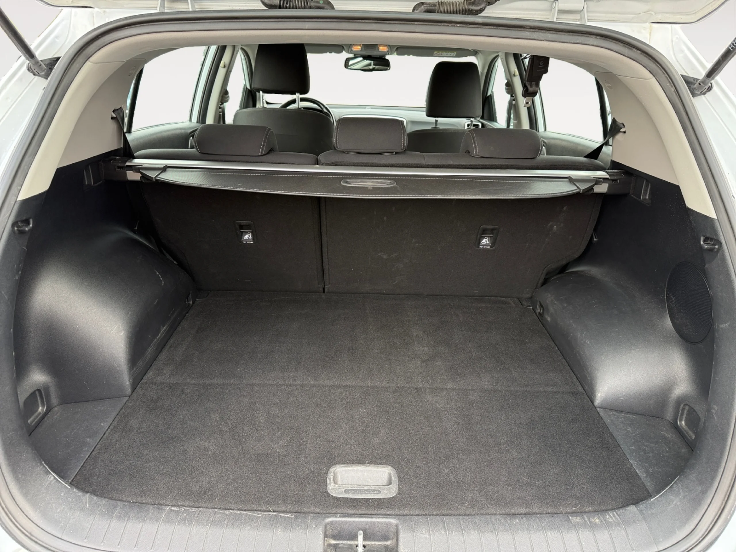 KIA SPORTAGE 1.6 MHEV BUSINESS 100KW (136CV) 4X2 - Foto 7