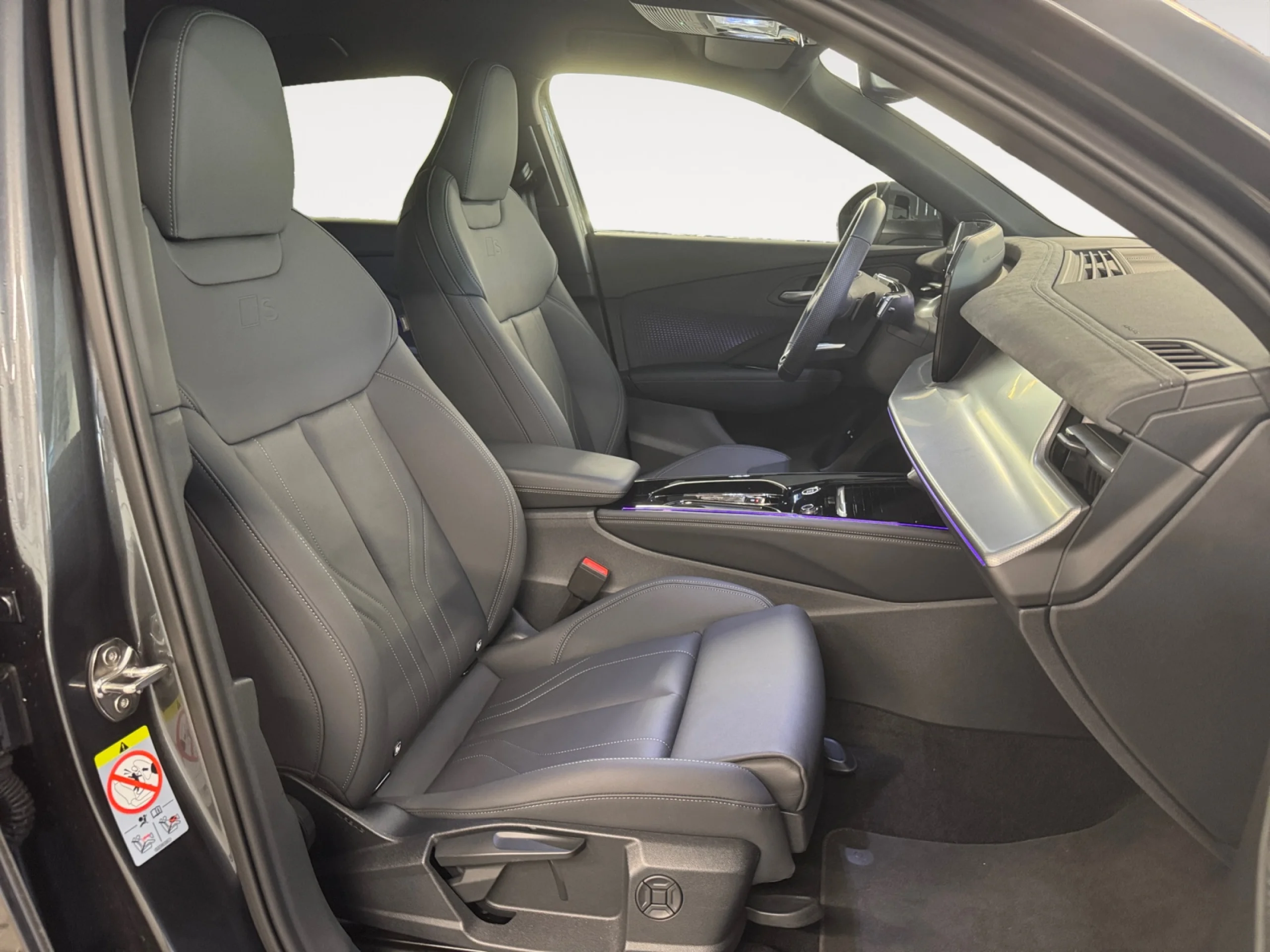 AUDI Q3 Q3 SUV LAUNCH EDITION E HYBRID  200 KW S TRONIC - Foto 2