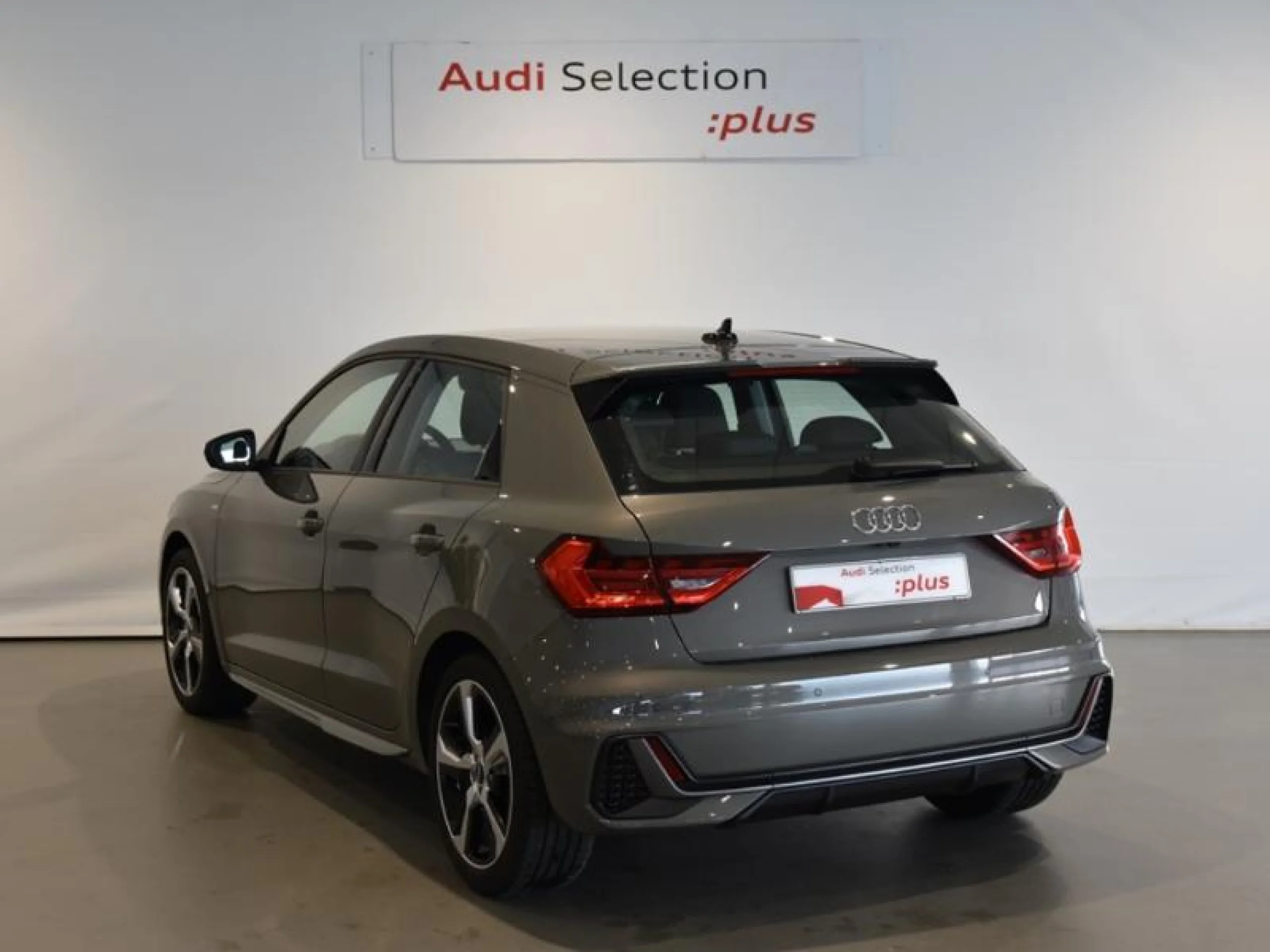 AUDI A1 SPORTBACK ADRENALIN 25 TFSI 70KW (95CV) - Foto 2